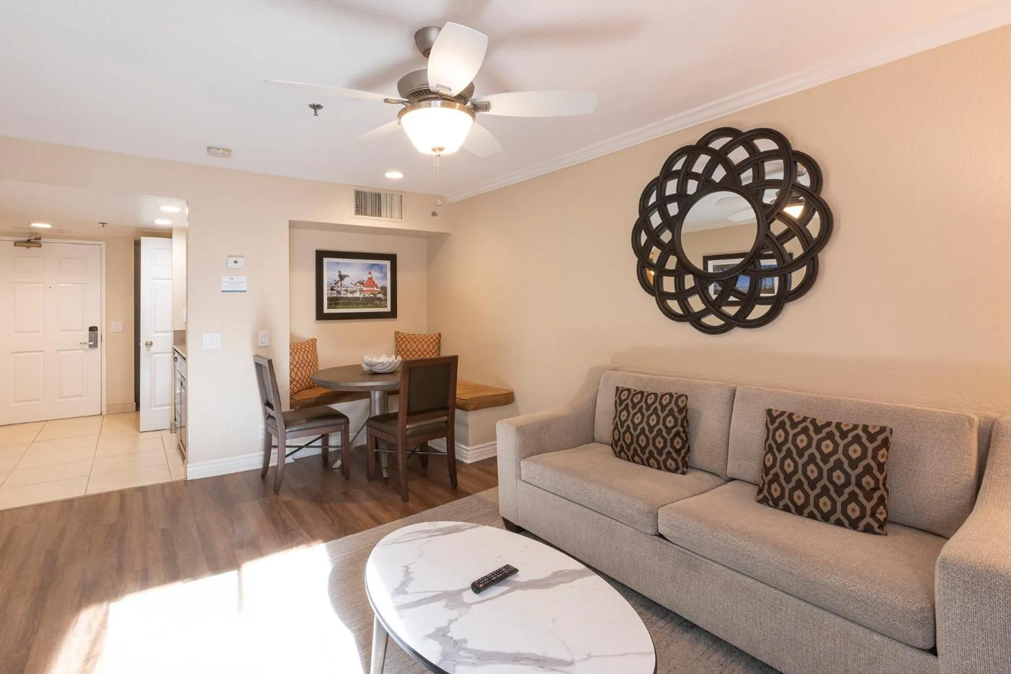 Living room in Coronado Beach Resort