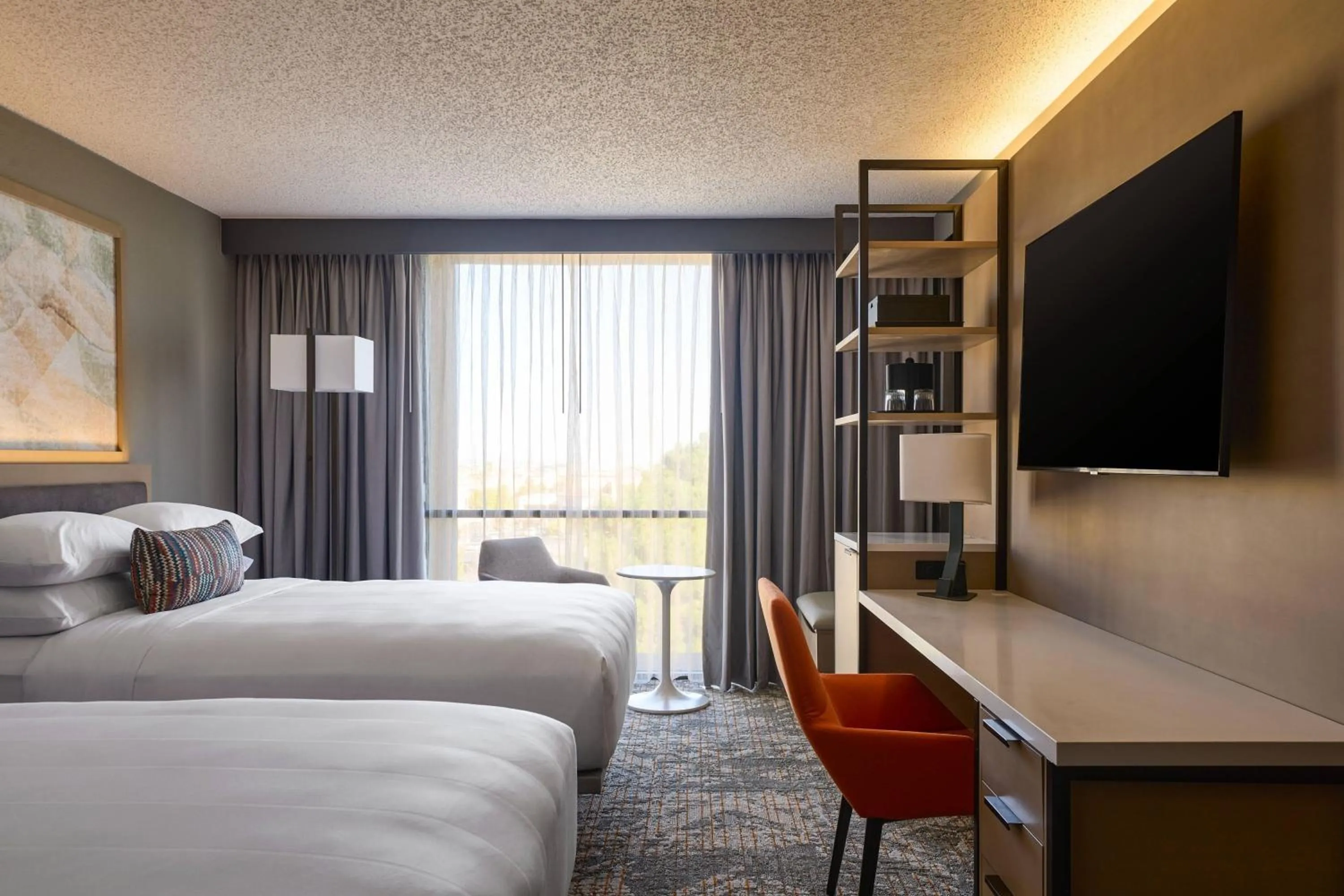 Photo of the whole room, Bed in Marriott El Paso