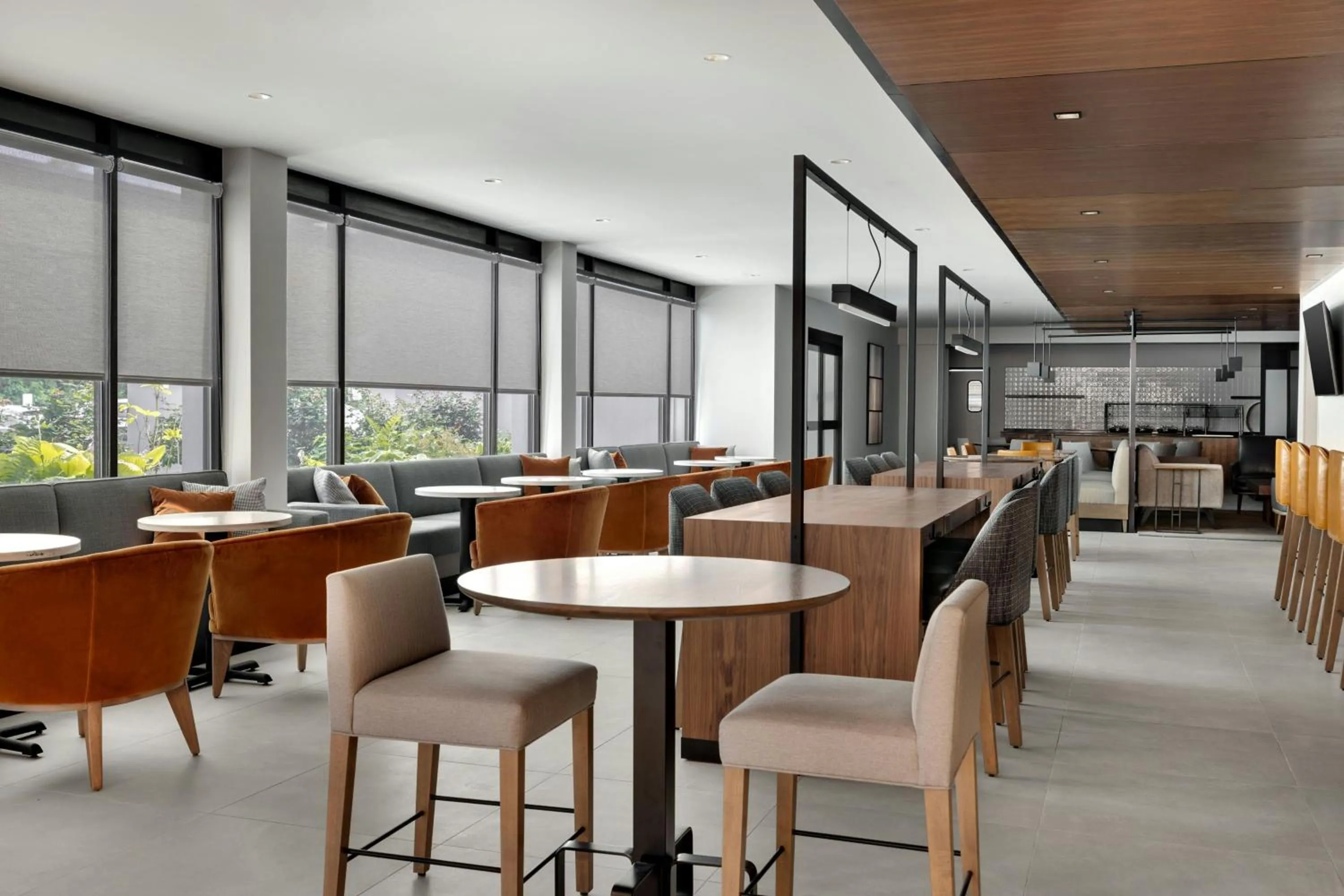 Restaurant/places to eat in Marriott Saddle Brook