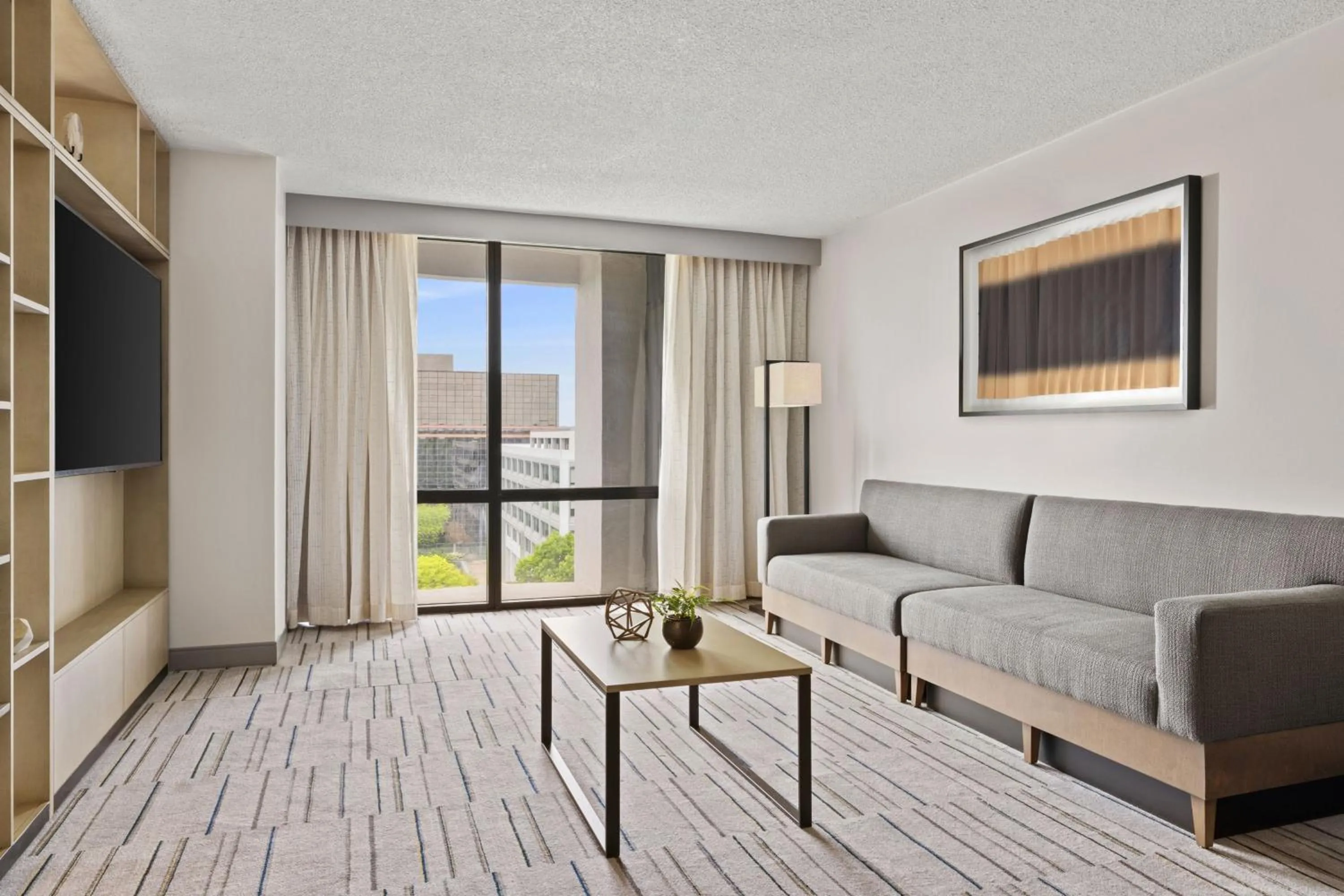 Living room in Marriott Saddle Brook