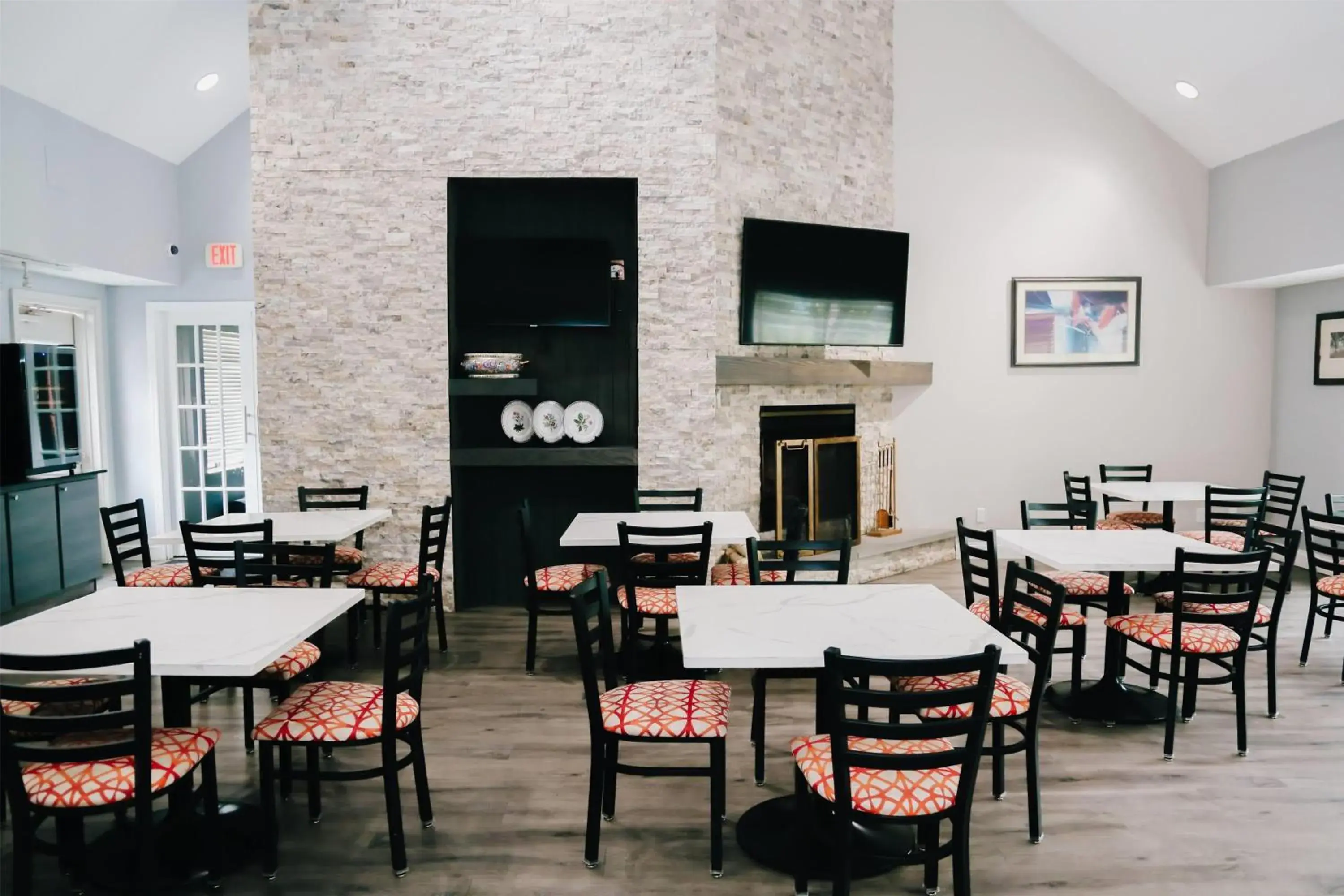 Property building in Hawthorn Suites by Wyndham Tinton Falls Property building in Hawthorn Suites by Wyndham Tinton Falls