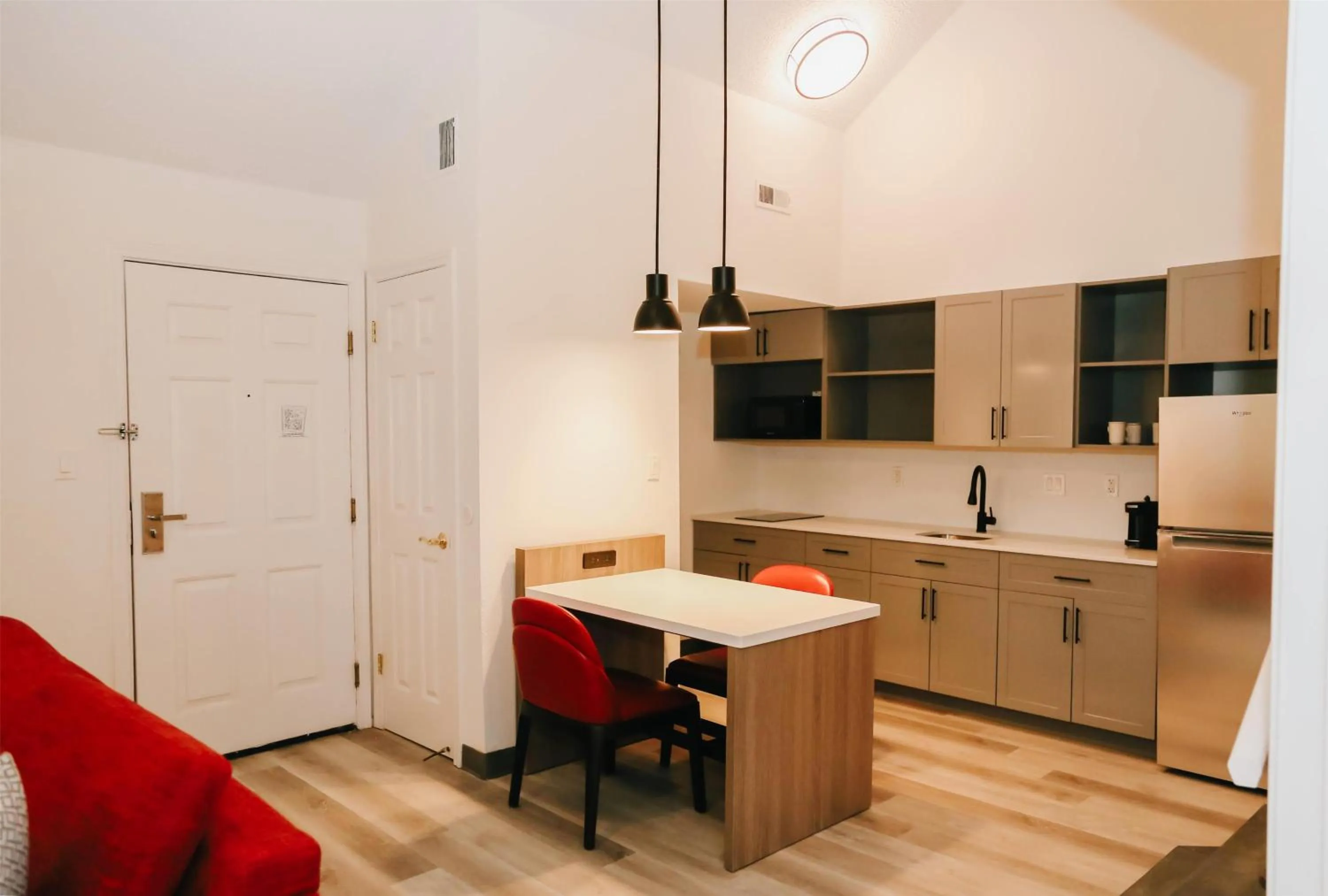 Photo of the whole room in Hawthorn Suites by Wyndham Tinton Falls