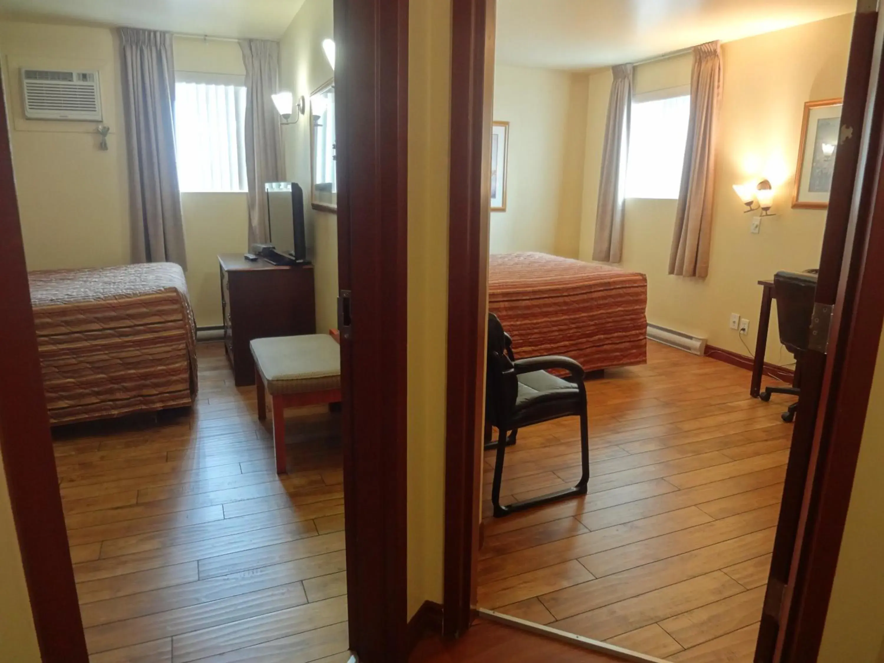 Connecting Room - Basement (6 Adults) in Hotel Citadelle Connecting Room - Basement (6 Adults) in Hotel Citadelle