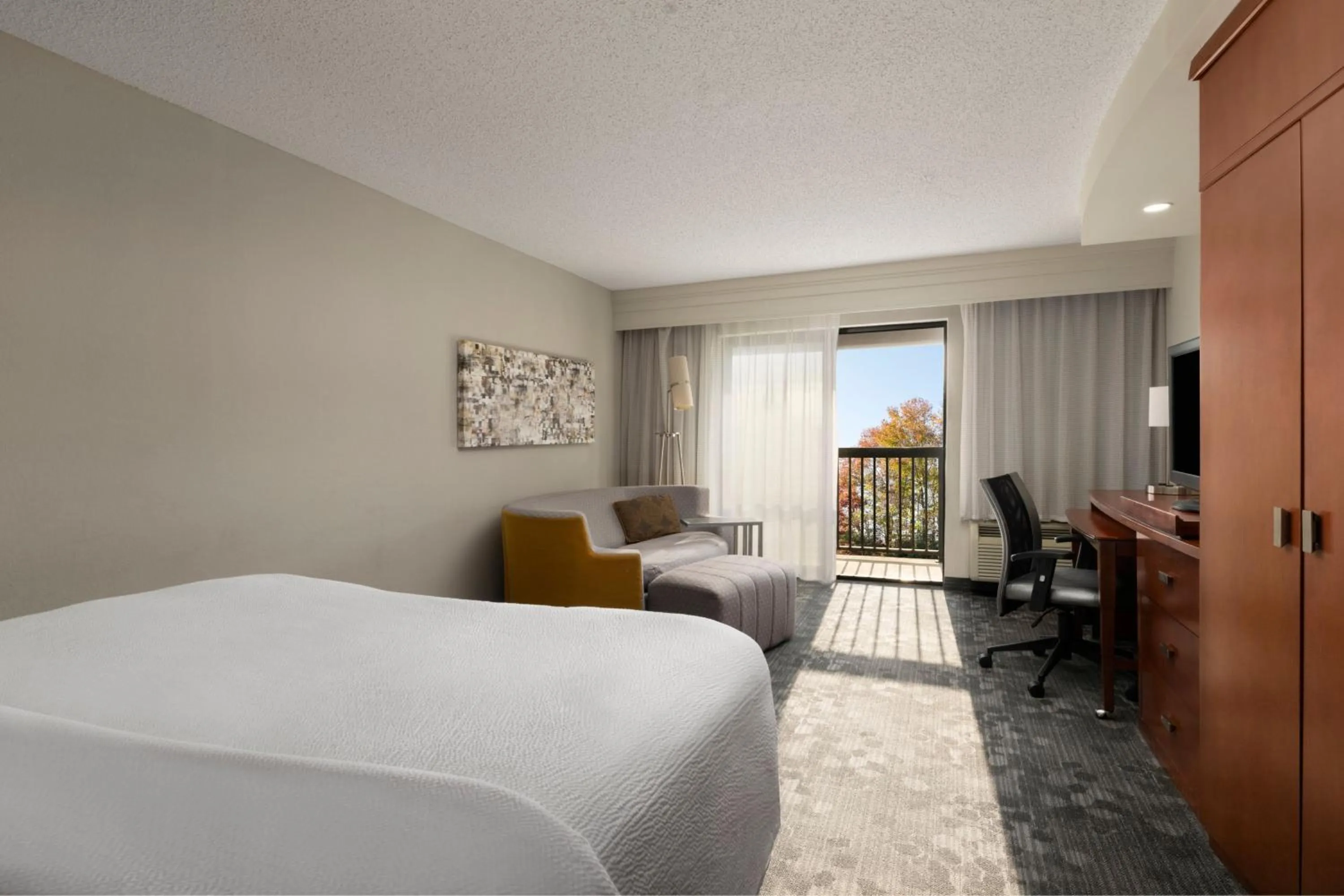 Photo of the whole room, Bed in Courtyard Wall at Monmouth Shores Corporate Park