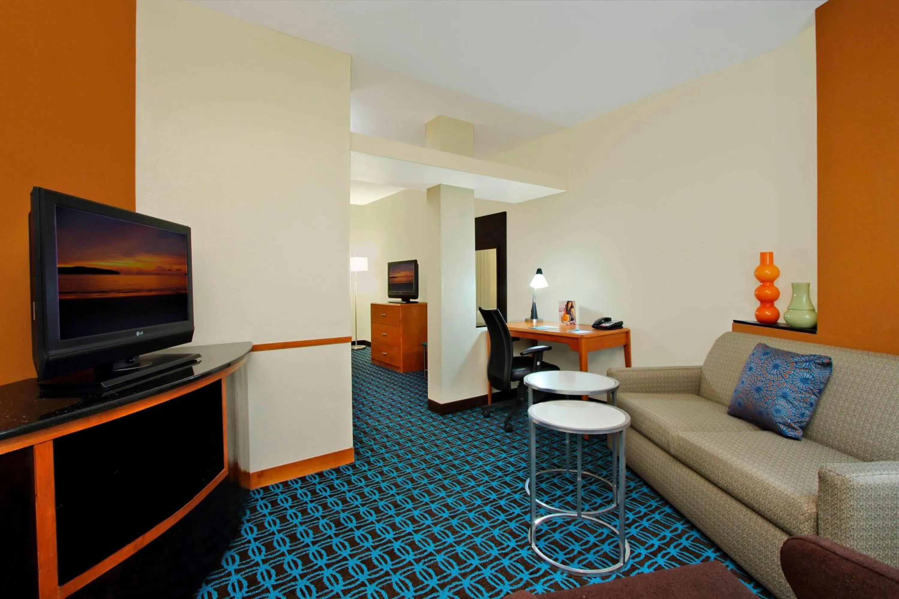 Living room in Fairfield Inn & Suites Fresno Clovis