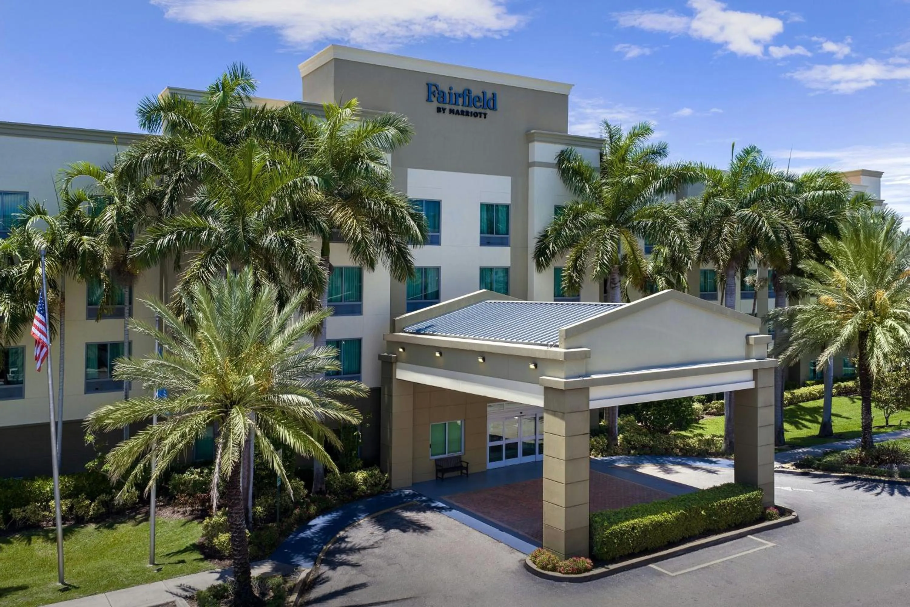Property building in Fairfield Inn & Suites Fort Lauderdale Airport & Cruise Port