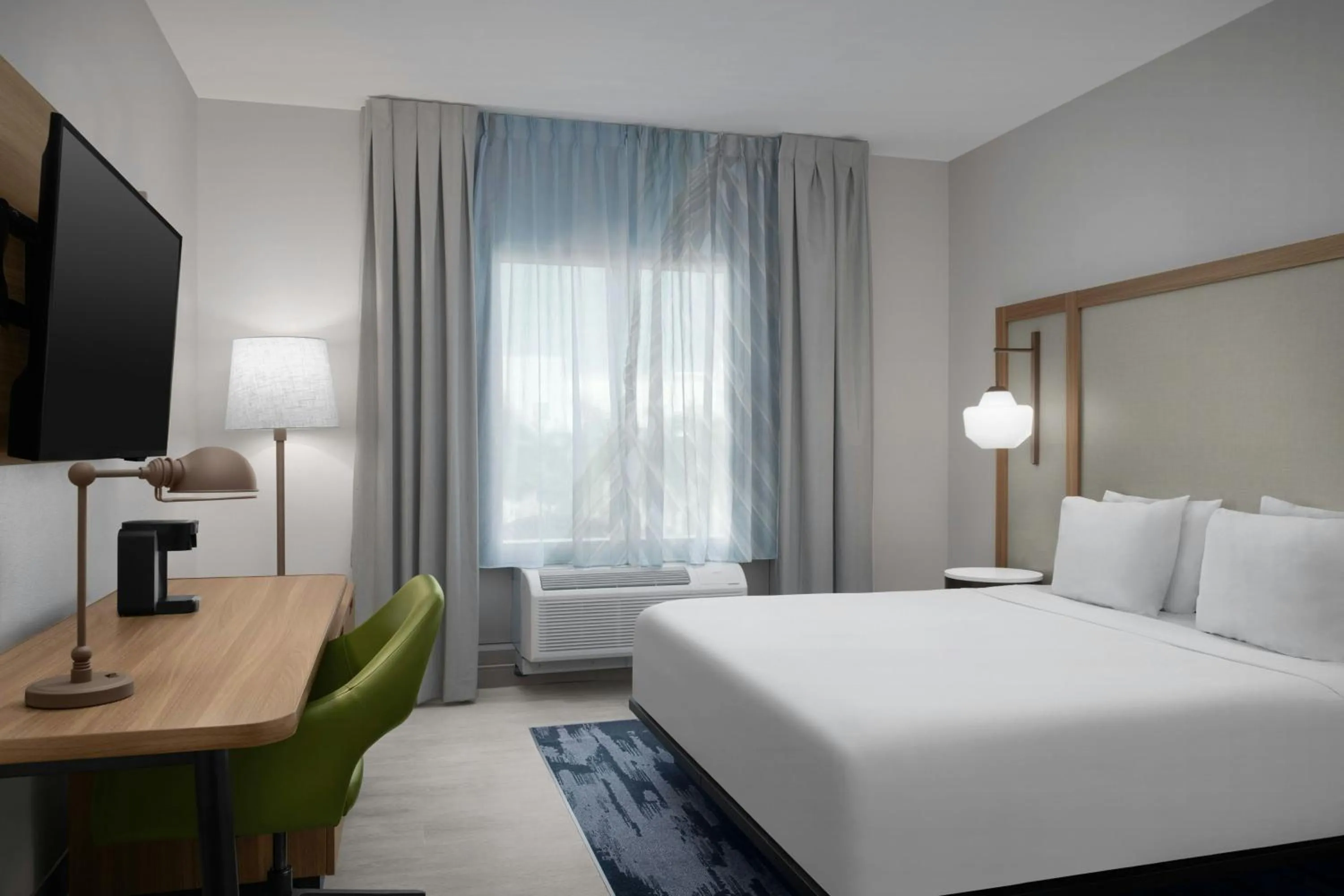 Photo of the whole room, Bed in Fairfield Inn & Suites Fort Lauderdale Airport & Cruise Port