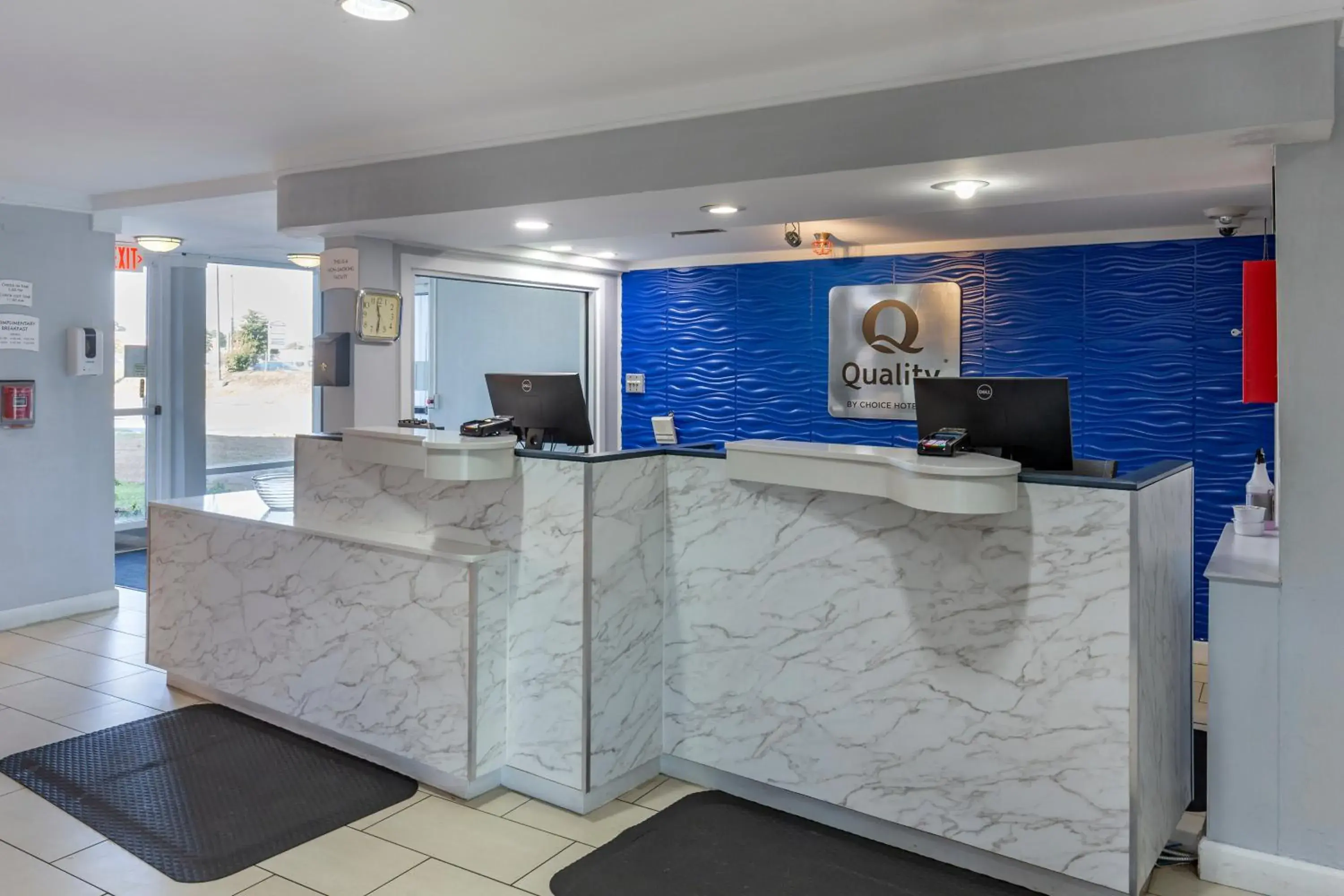 Lobby or reception in Quality Inn Fayetteville near Fort Bragg Lobby or reception in Quality Inn Fayetteville near Fort Bragg