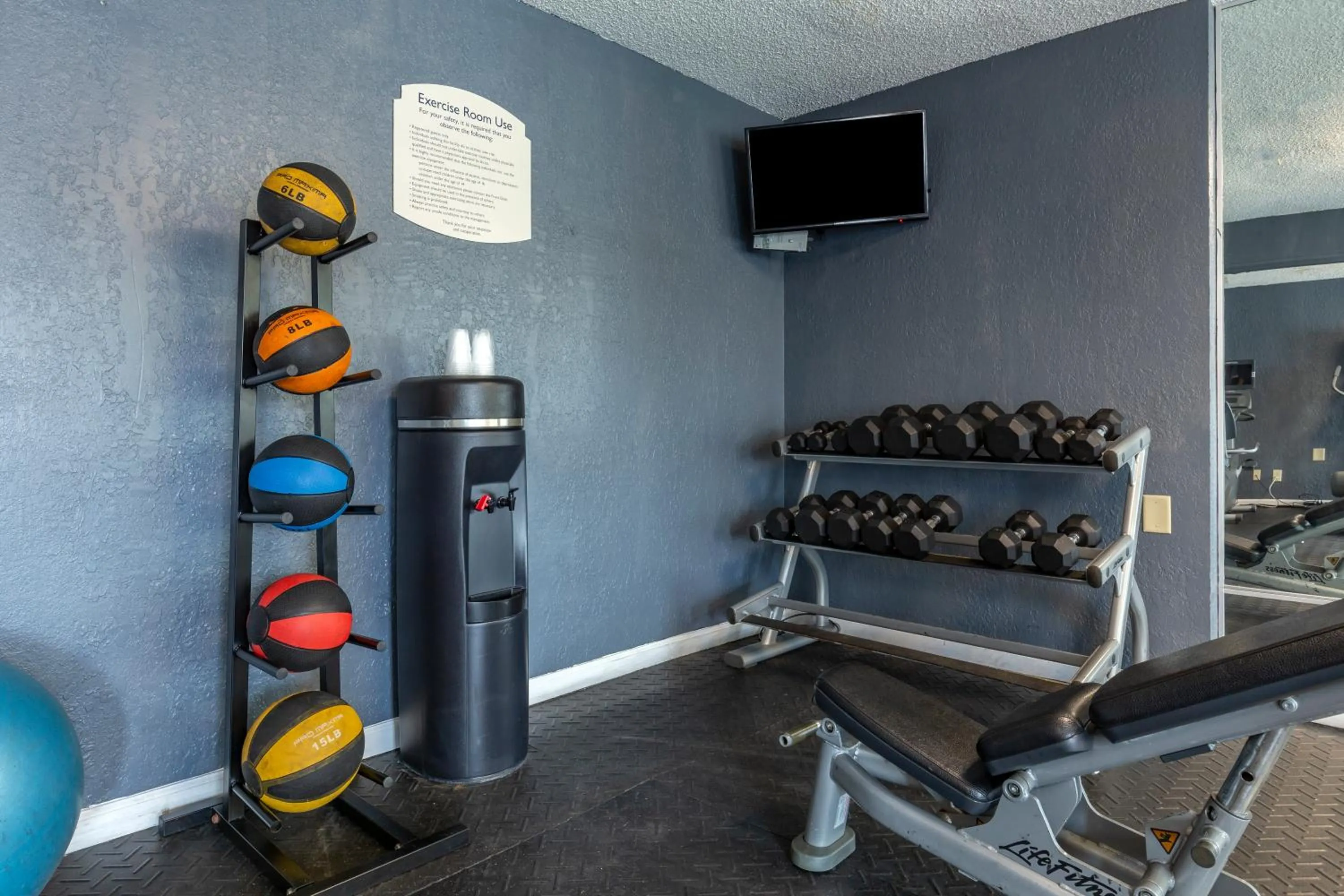 Fitness centre/facilities in Quality Inn Fayetteville near Fort Bragg