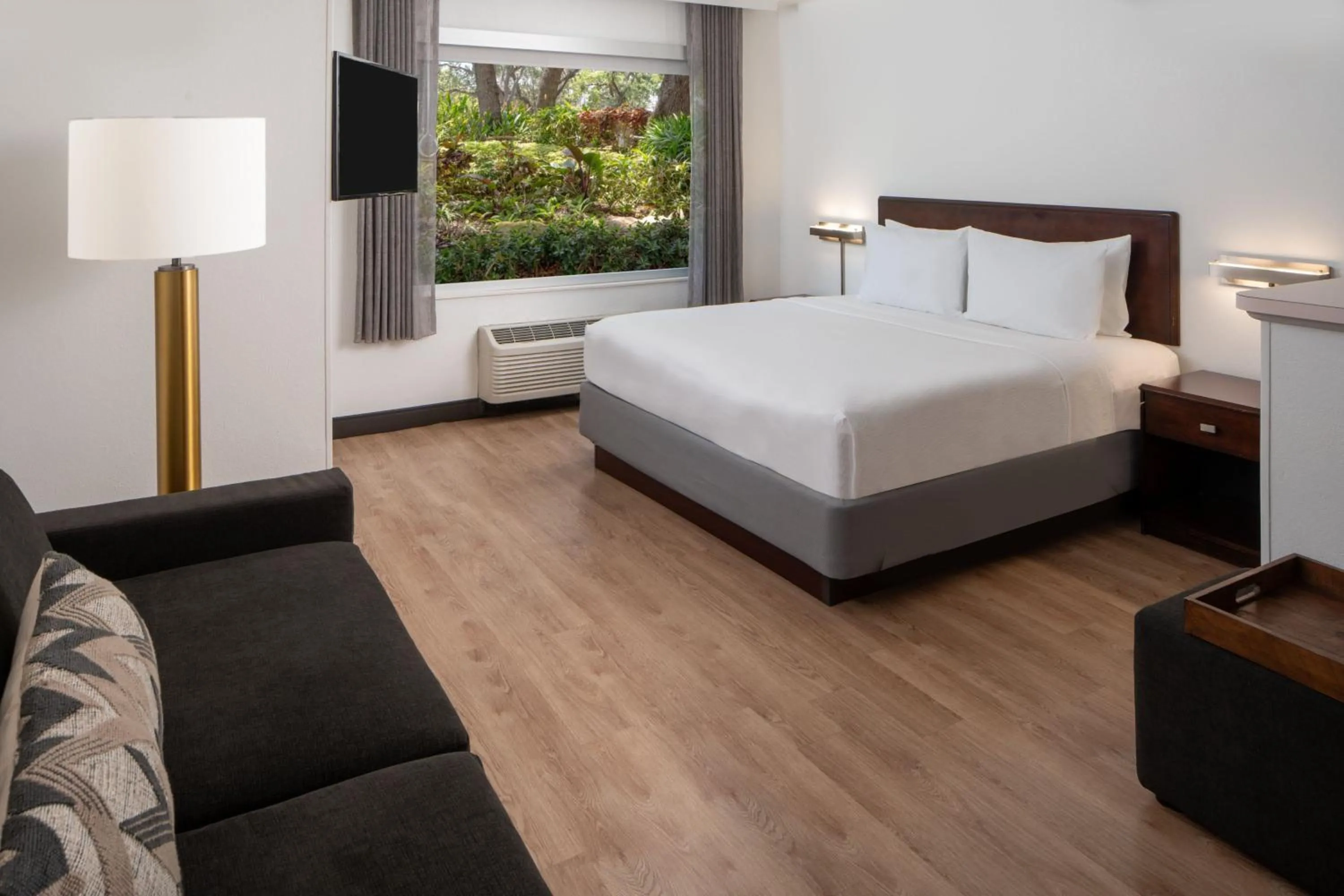 Photo of the whole room, Bed in SpringHill Suites Fort Lauderdale Airport