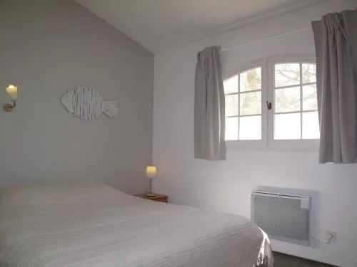 Résidence Miro, gîtes équipés été et hiver, tennis, piscine