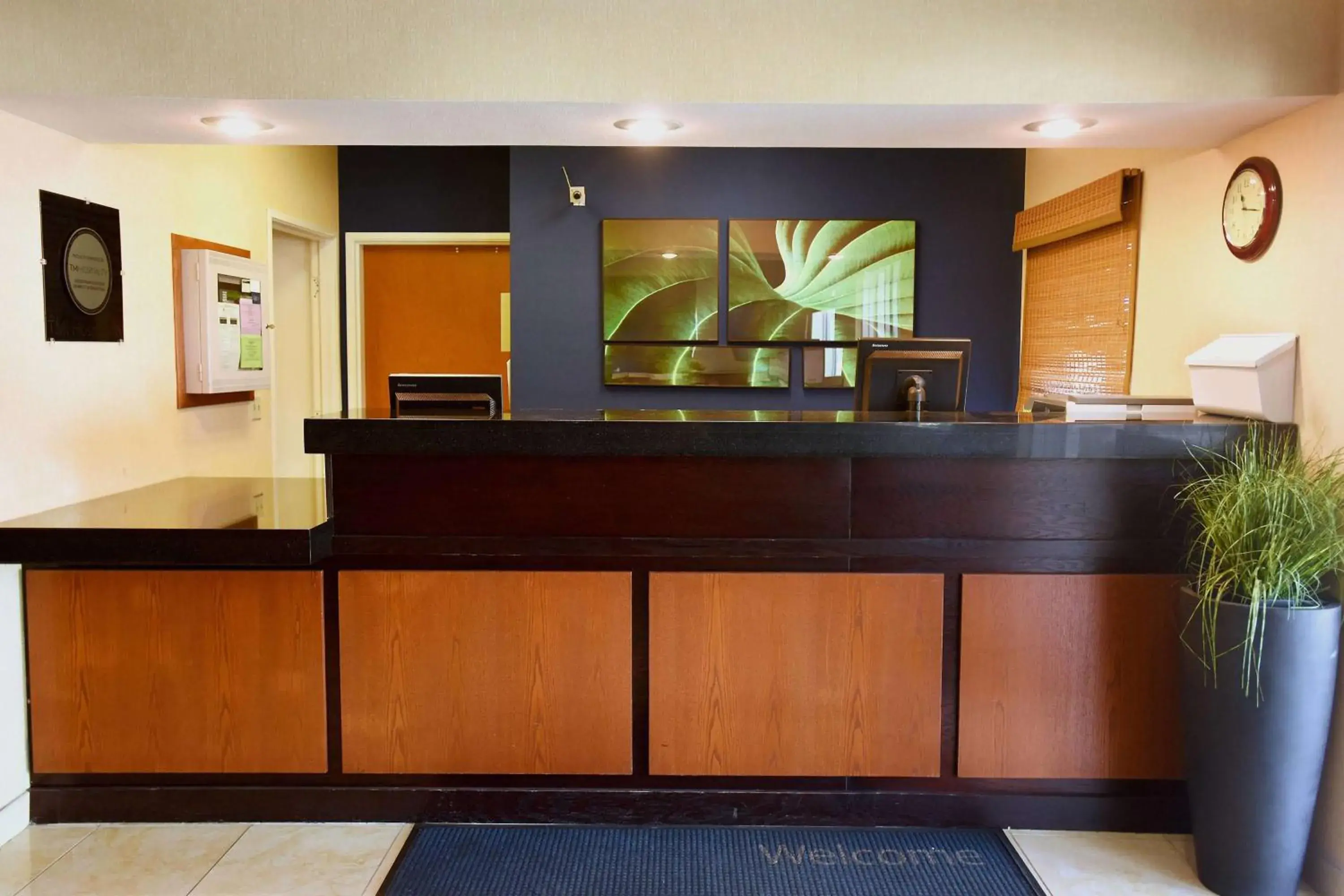 Lobby or reception in AmericInn by Wyndham Topeka Lobby or reception in AmericInn by Wyndham Topeka