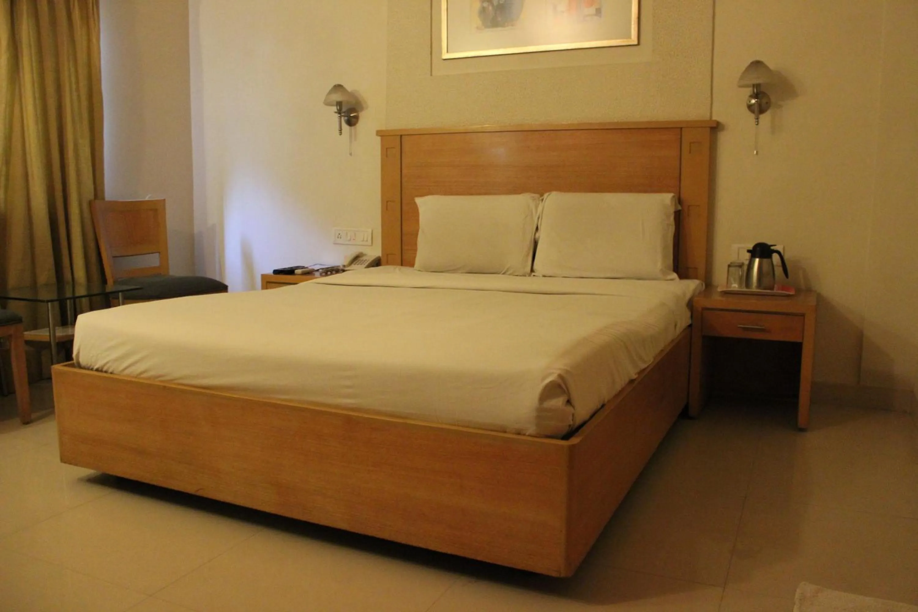 Bedroom, Bed in Hotel Stay Inn