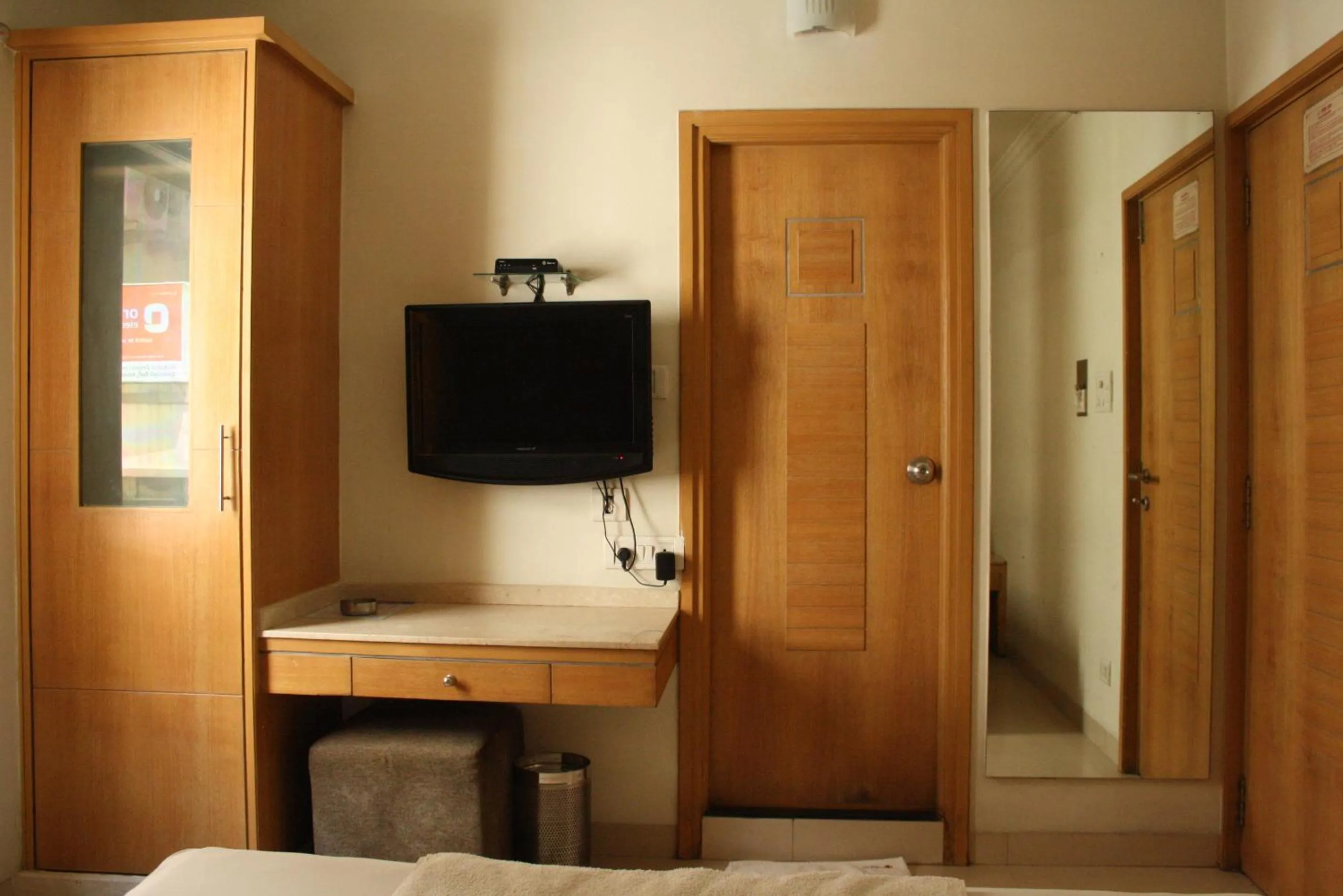 Photo of the whole room, Bed in Hotel Stay Inn