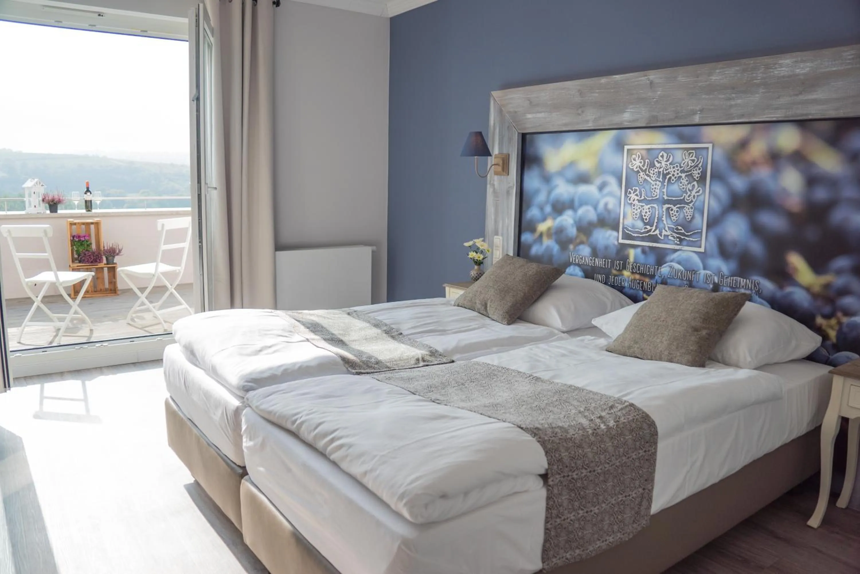 Bed in Winzerhotel Trautwein