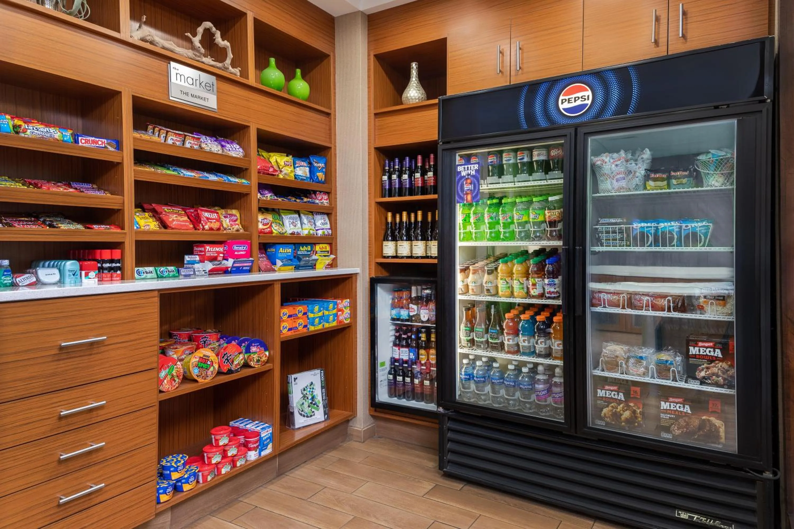 On-site shops in SpringHill Suites by Marriott Sioux Falls