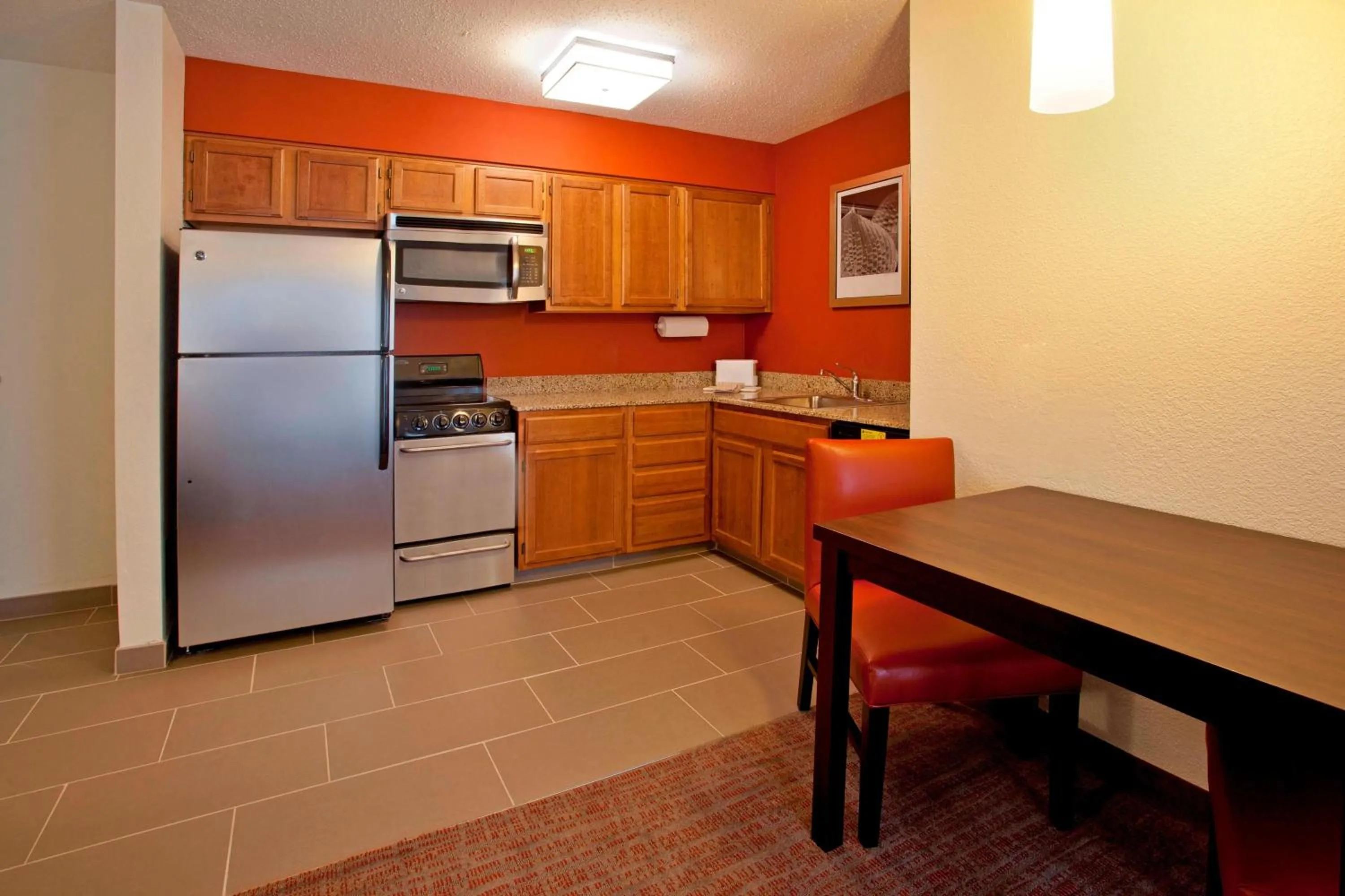Kitchen or kitchenette in Residence Inn by Marriott Fort Wayne Southwest