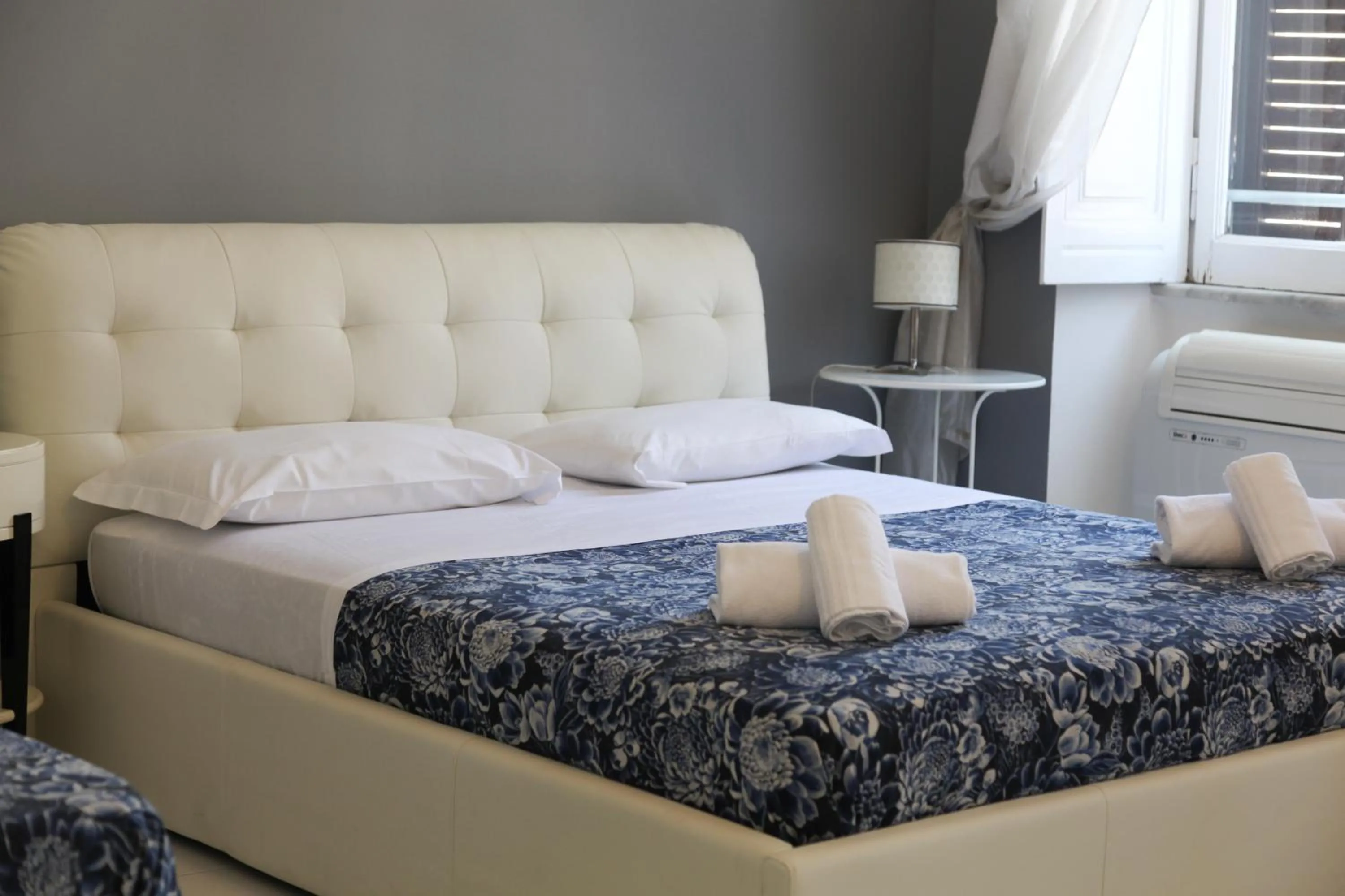 Vatican Catone Apartments