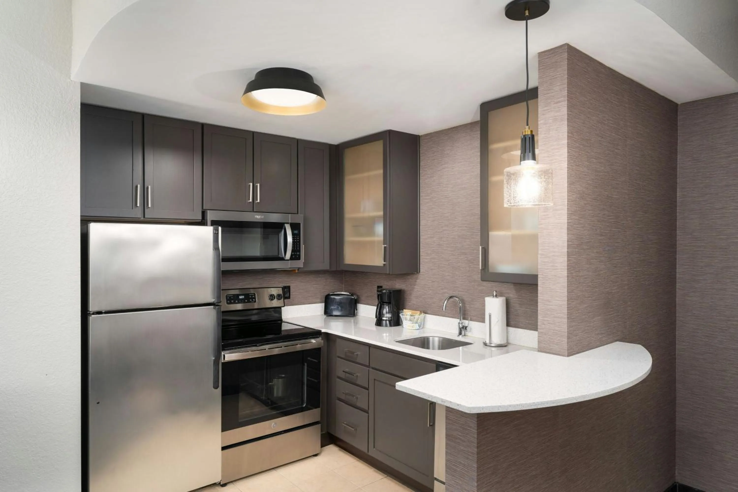 Kitchen or kitchenette in Residence Inn Gainesville I-75