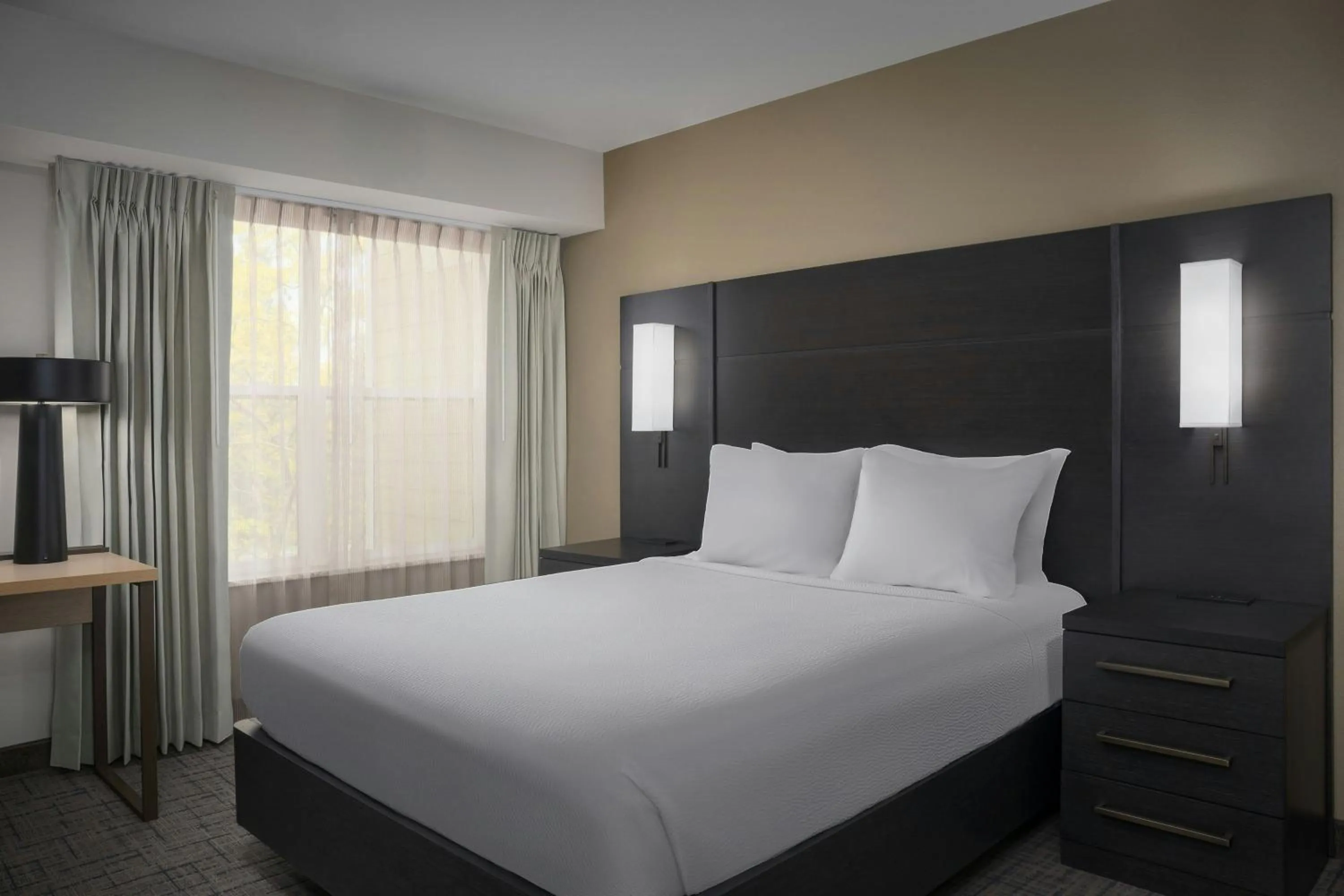 Bedroom, Bed in Residence Inn Spokane East Valley