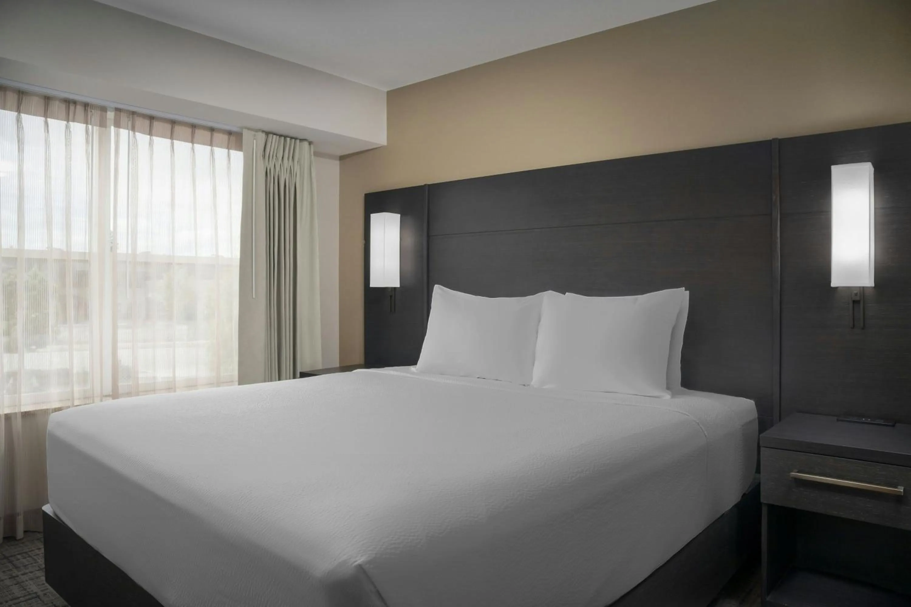 Photo of the whole room, Bed in Residence Inn Spokane East Valley