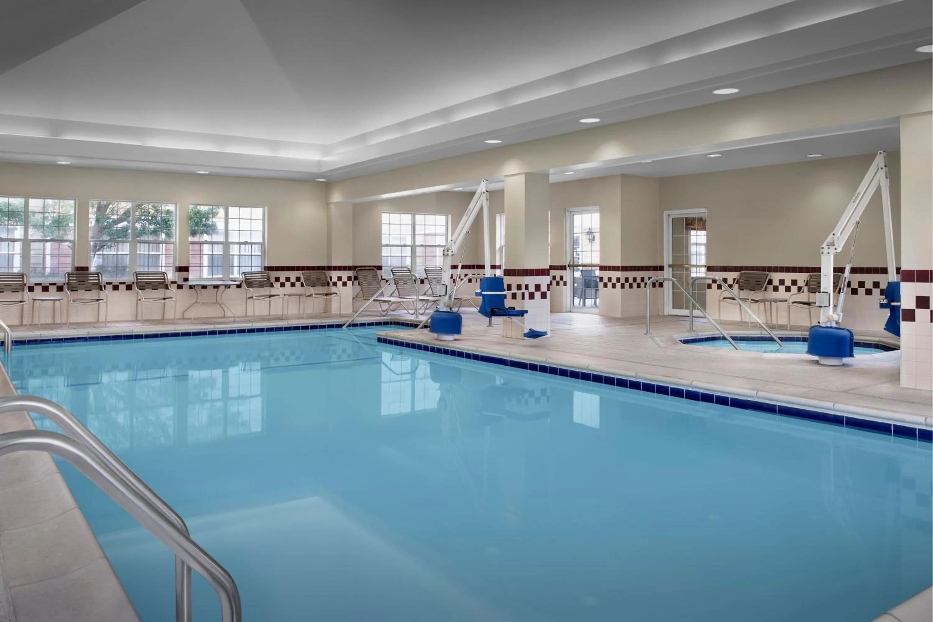 Swimming pool in Residence Inn Spokane East Valley