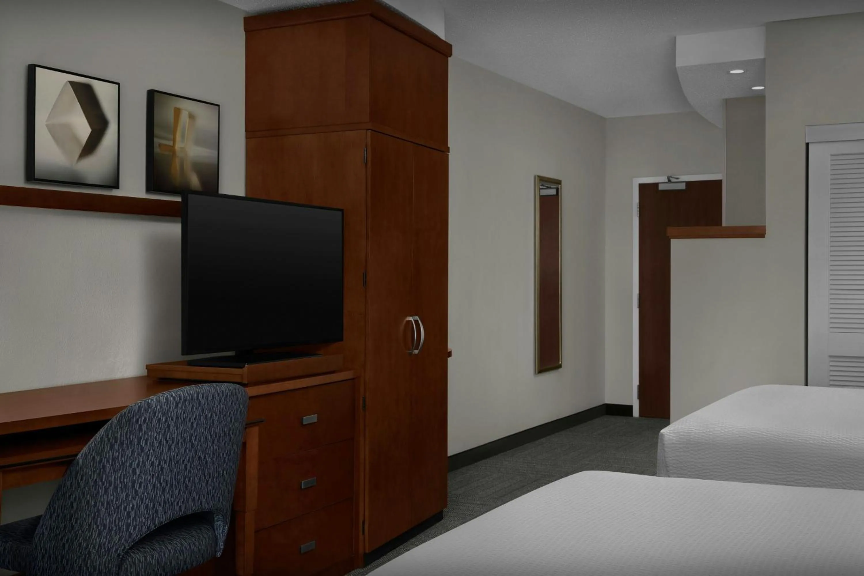 Photo of the whole room, Bed in Courtyard Greensboro Airport