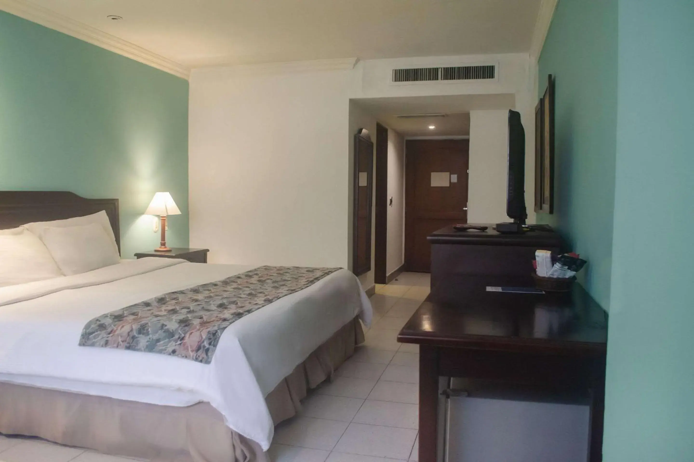 Bedroom, Bed in Hotel Faranda Express Puerta Del Sol Barranquilla, A Member of Radisson Individuals Bedroom, Bed in Hotel Faranda Express Puerta Del Sol Barranquilla, A Member of Radisson Individuals