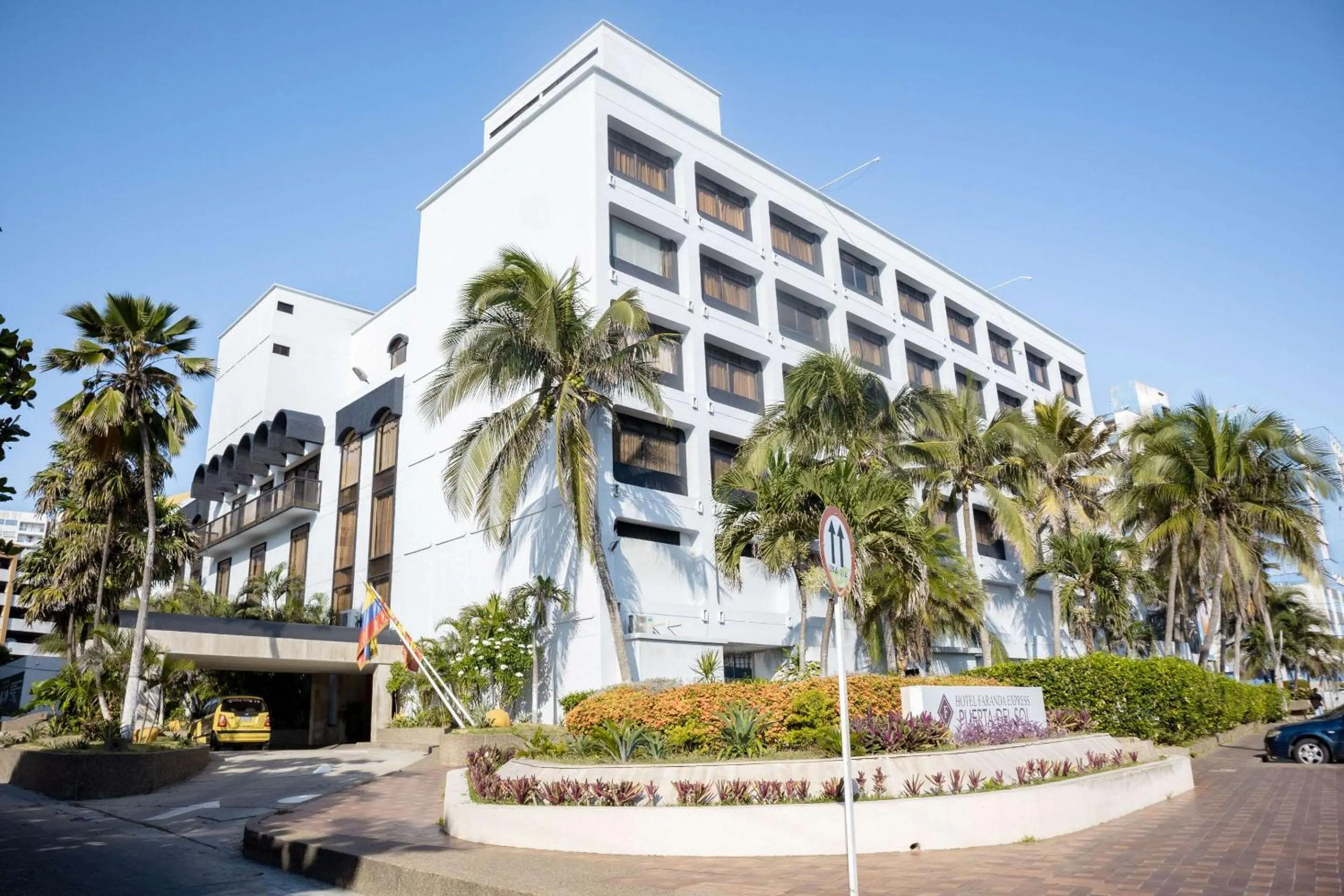Property building in Hotel Faranda Express Puerta Del Sol Barranquilla, A Member of Radisson Individuals