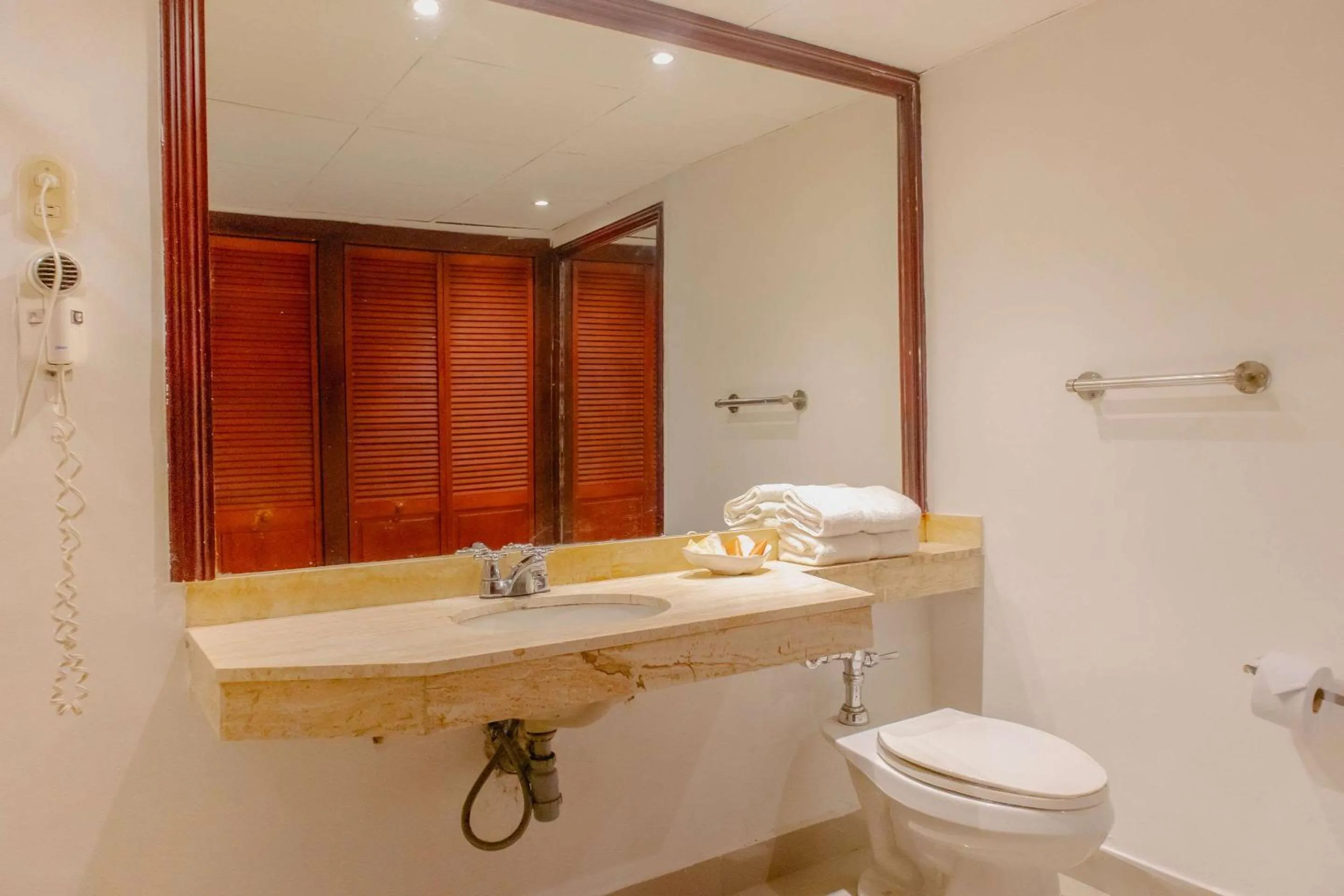 Bedroom in Hotel Faranda Express Puerta Del Sol Barranquilla, A Member of Radisson Individuals