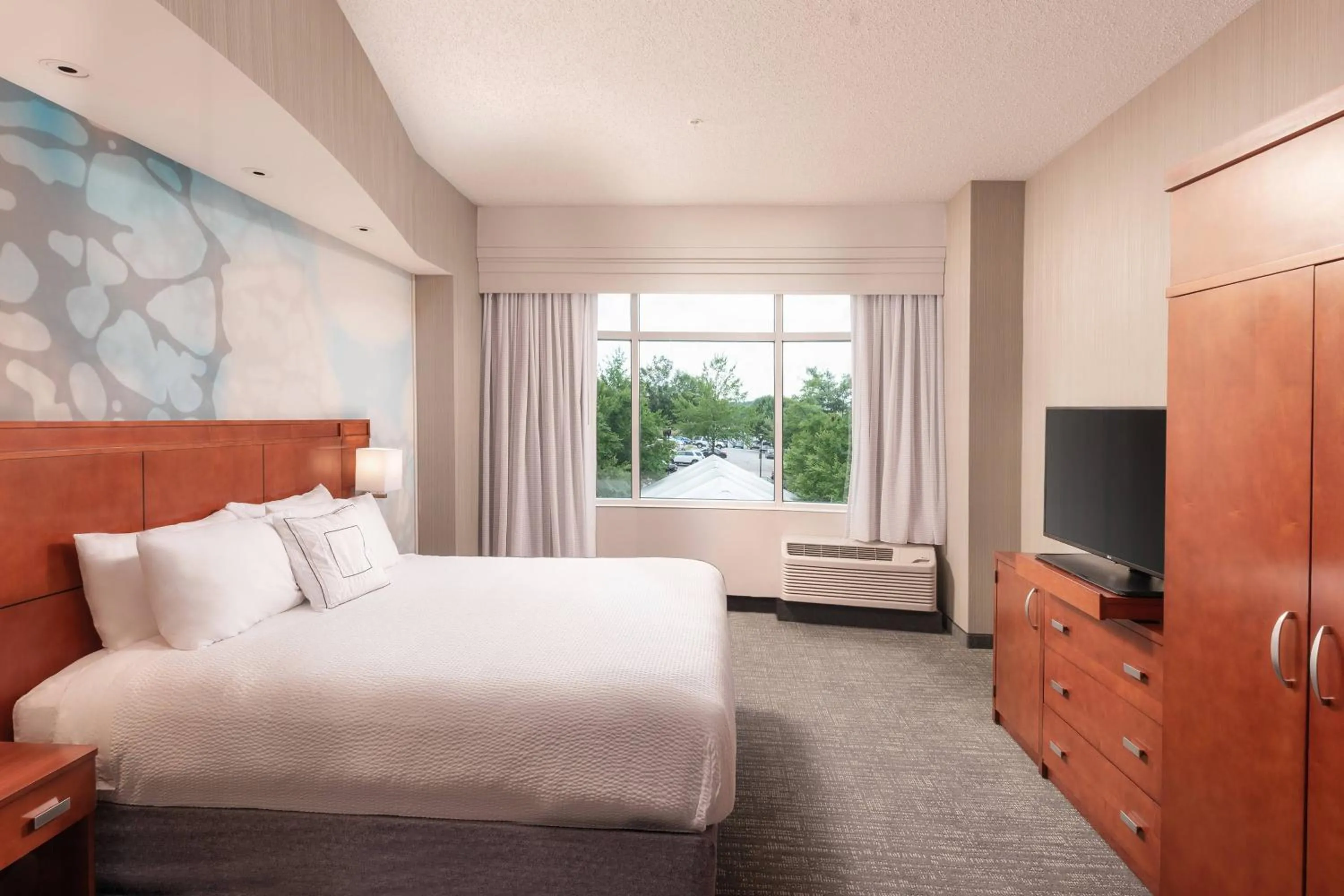 Bedroom, Bed in Courtyard by Marriott Greenville Downtown