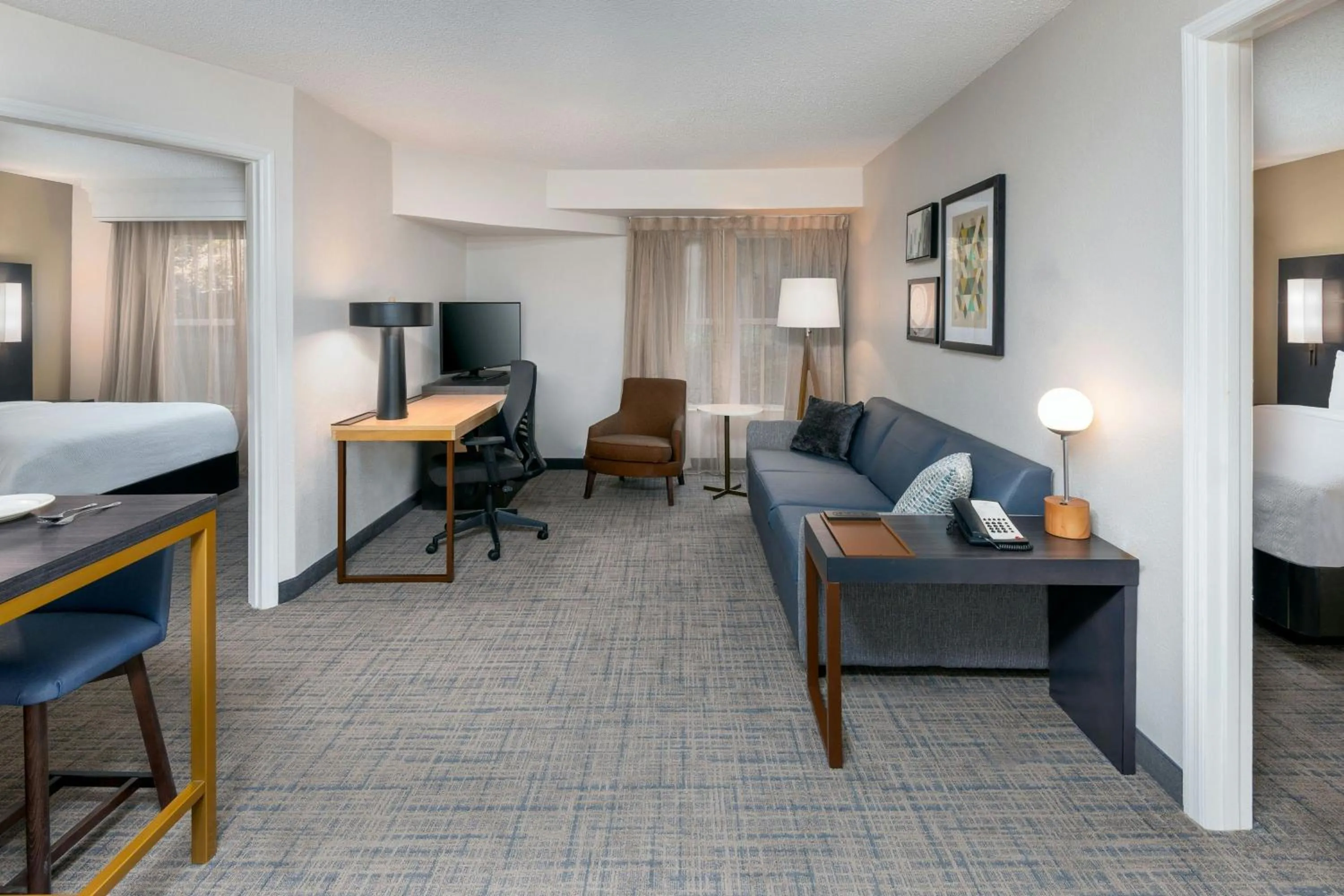 Living room, Bed in Residence Inn Greenville-Spartanburg Airport