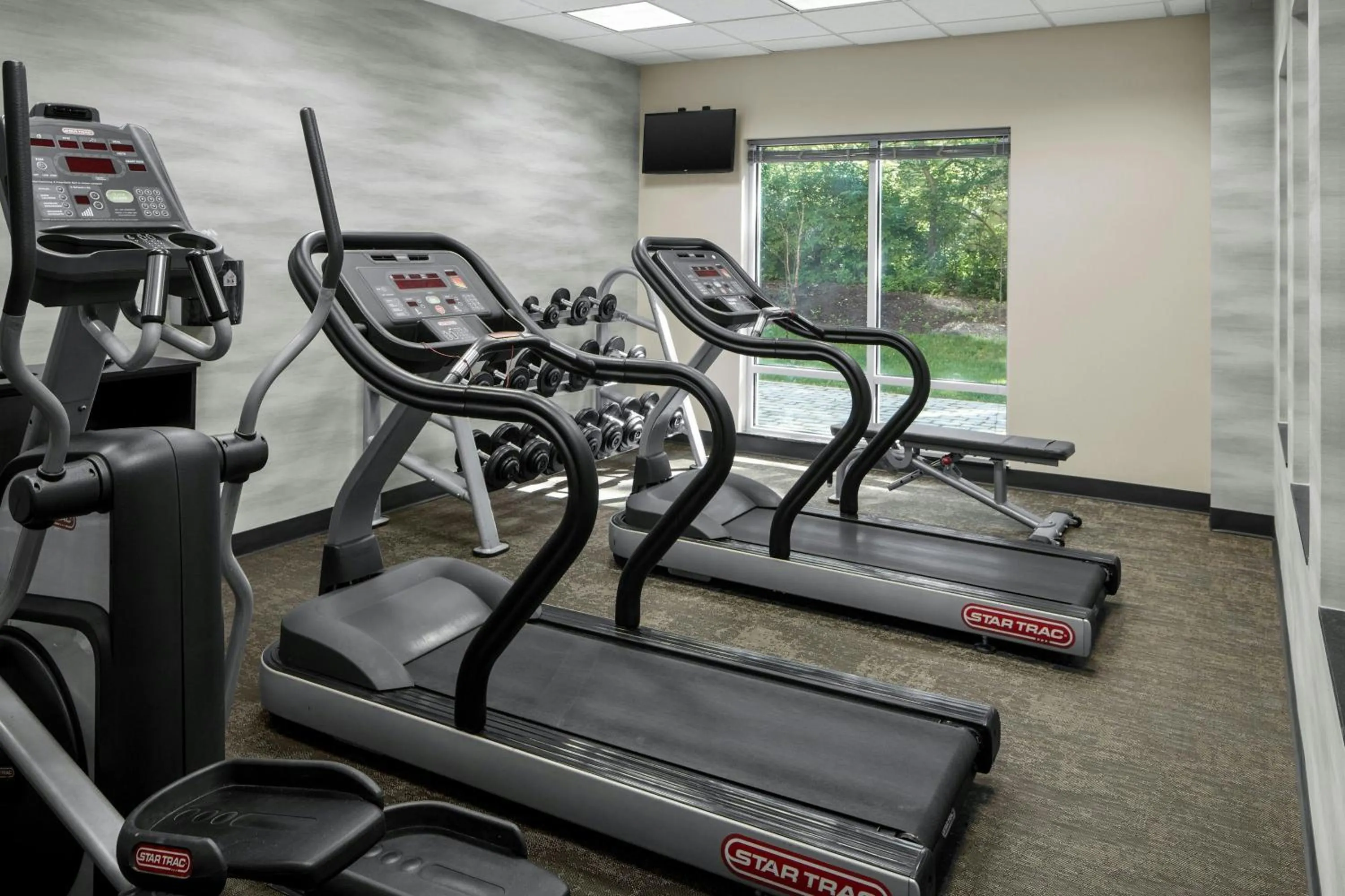 Fitness centre/facilities in Fairfield Inn & Suites by Marriott Carlisle
