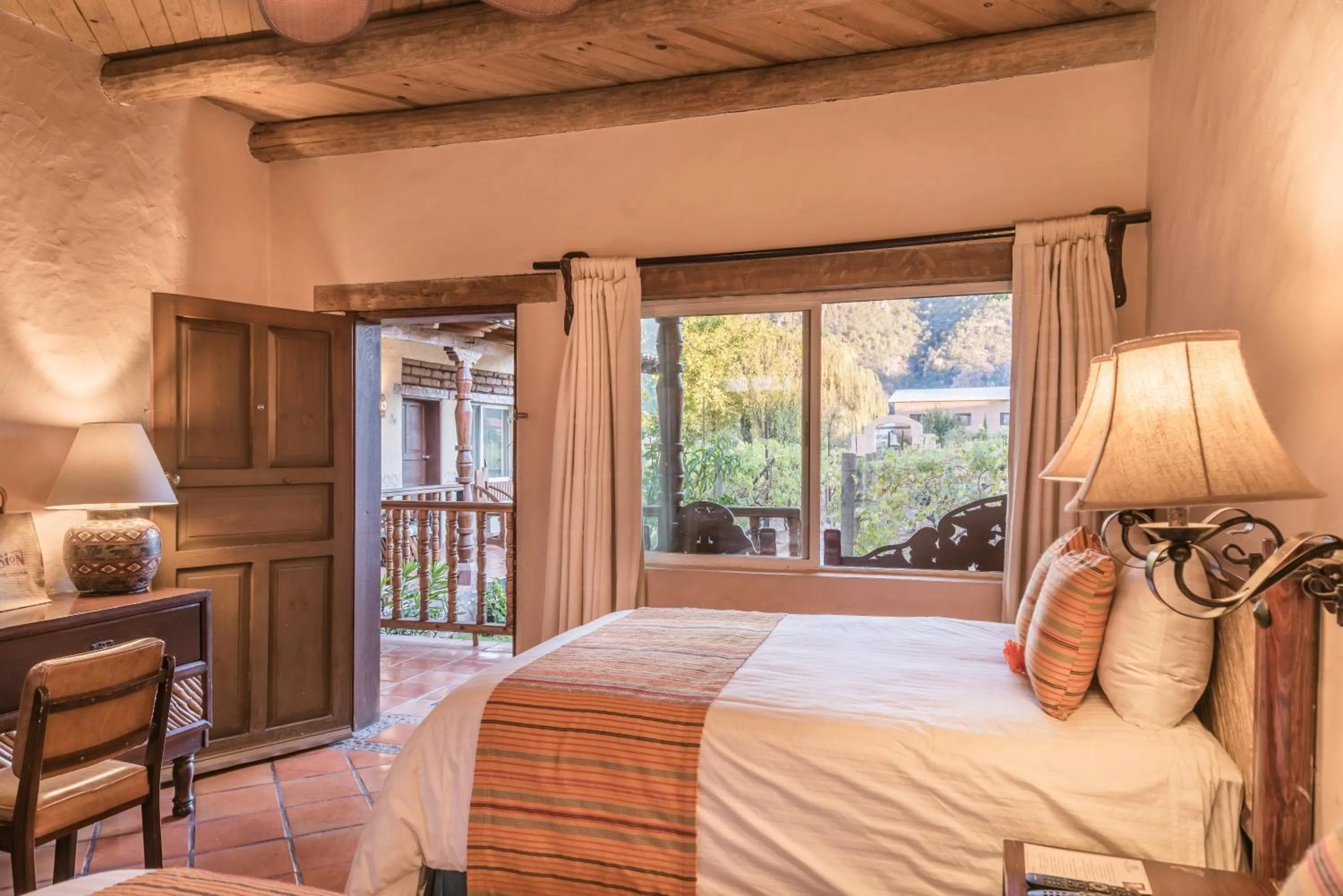 Bed in Hotel Misión Cerocahui a Balderrama Hotel Collection