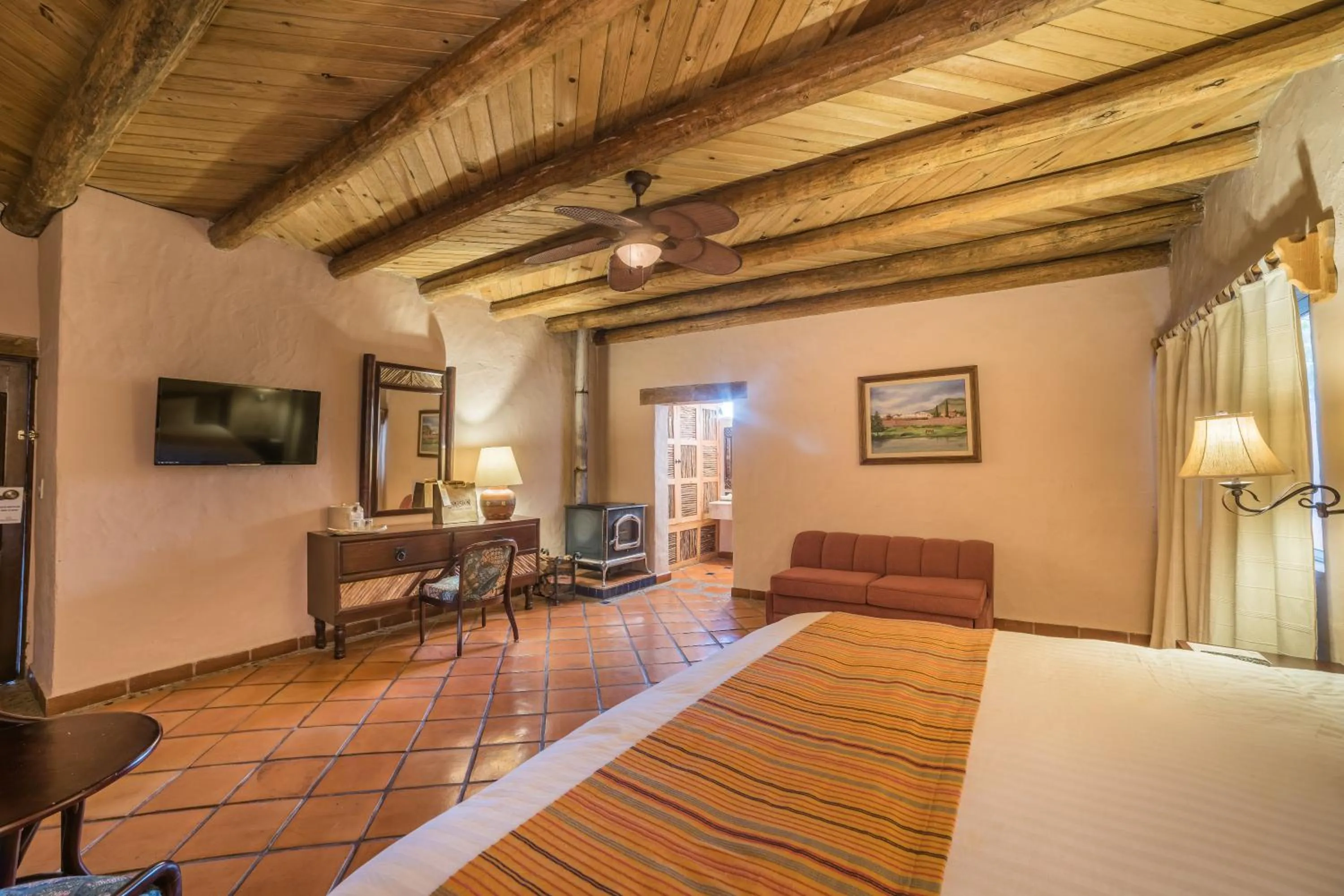 Bed in Hotel Misión Cerocahui a Balderrama Hotel Collection