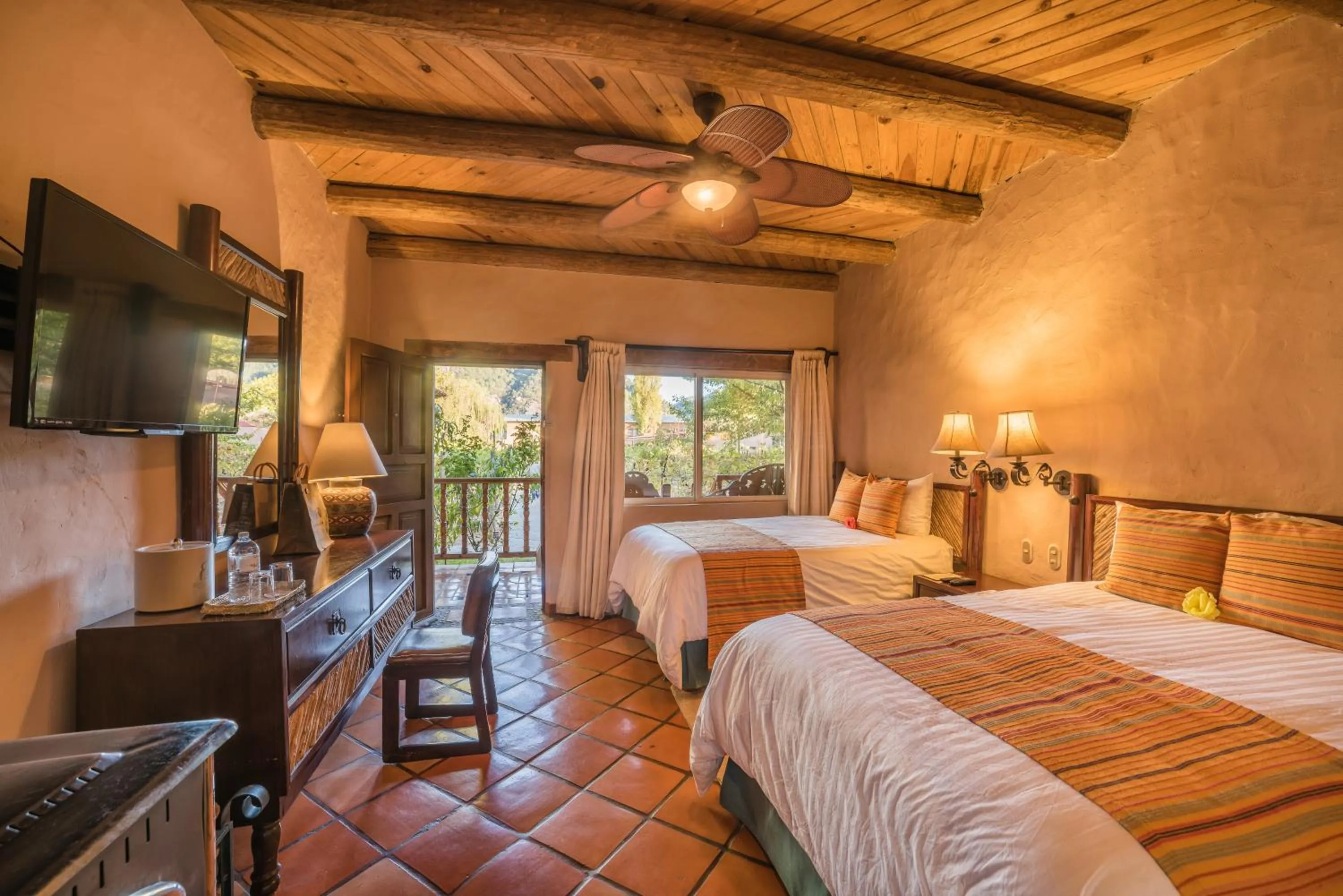 Bed in Hotel Misión Cerocahui a Balderrama Hotel Collection