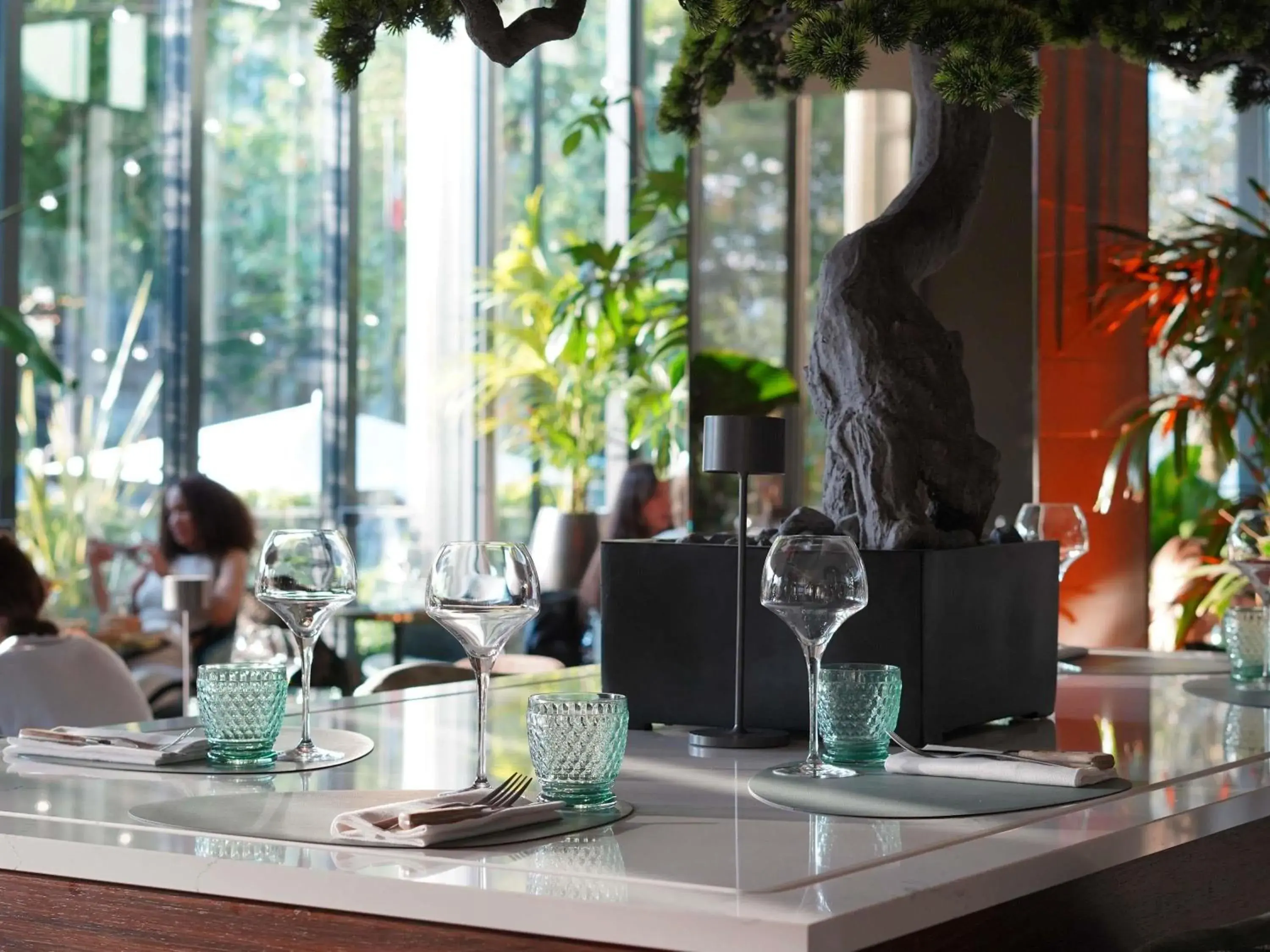 Restaurant/places to eat in Pullman Paris Tour Eiffel Restaurant/places to eat in Pullman Paris Tour Eiffel