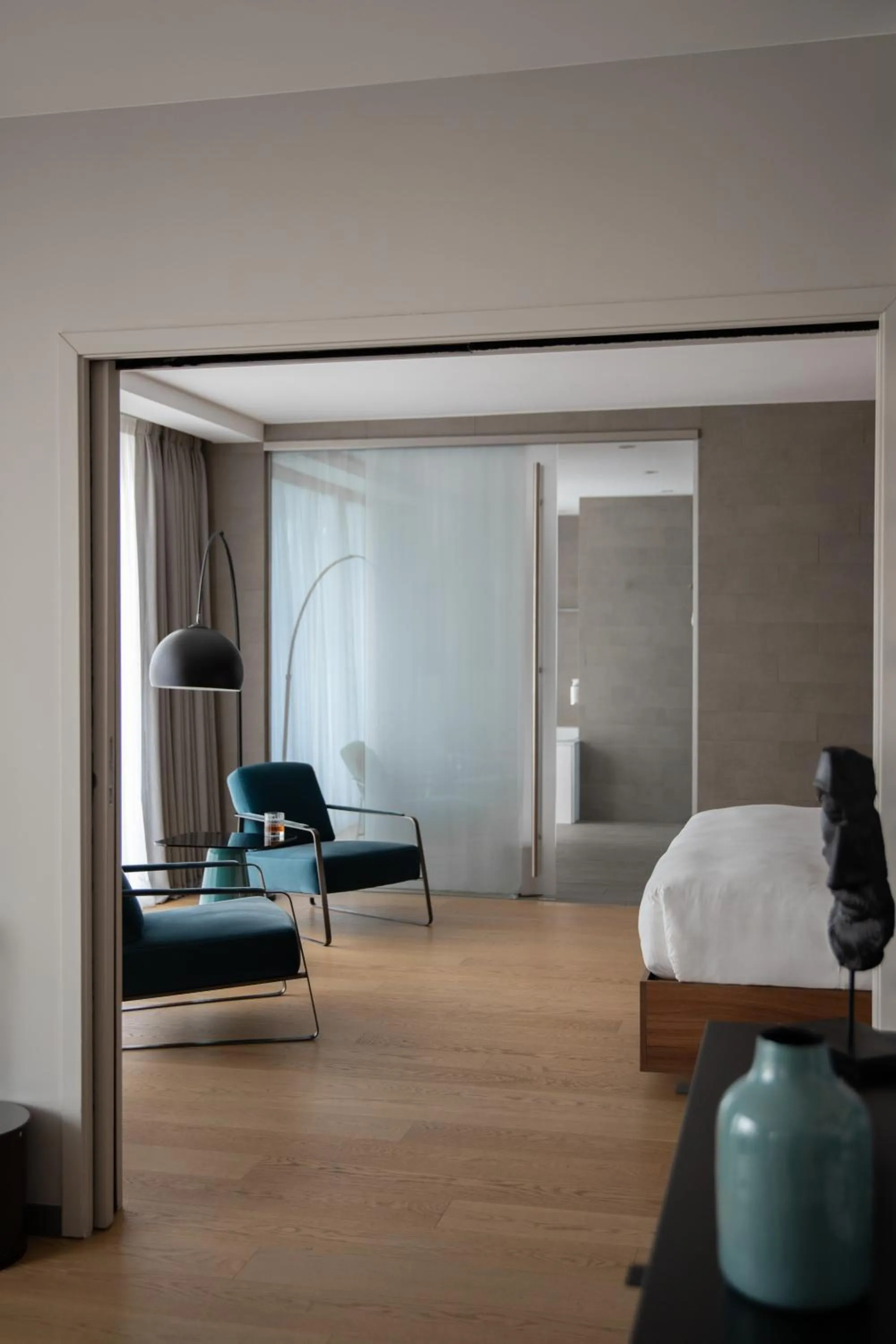 Bedroom, Bed in Pullman Paris Tour Eiffel