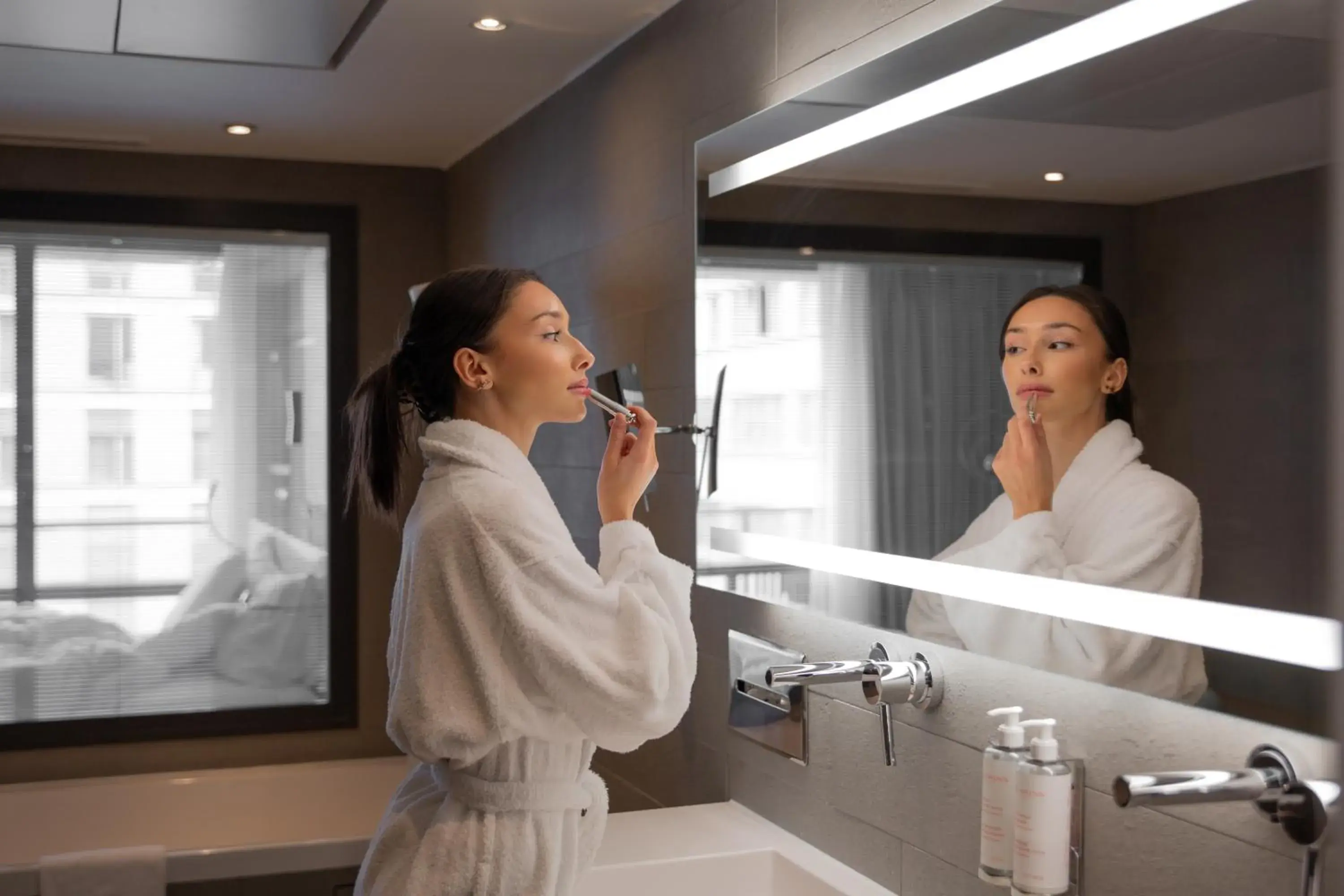 Bathroom in Pullman Paris Tour Eiffel Bathroom in Pullman Paris Tour Eiffel