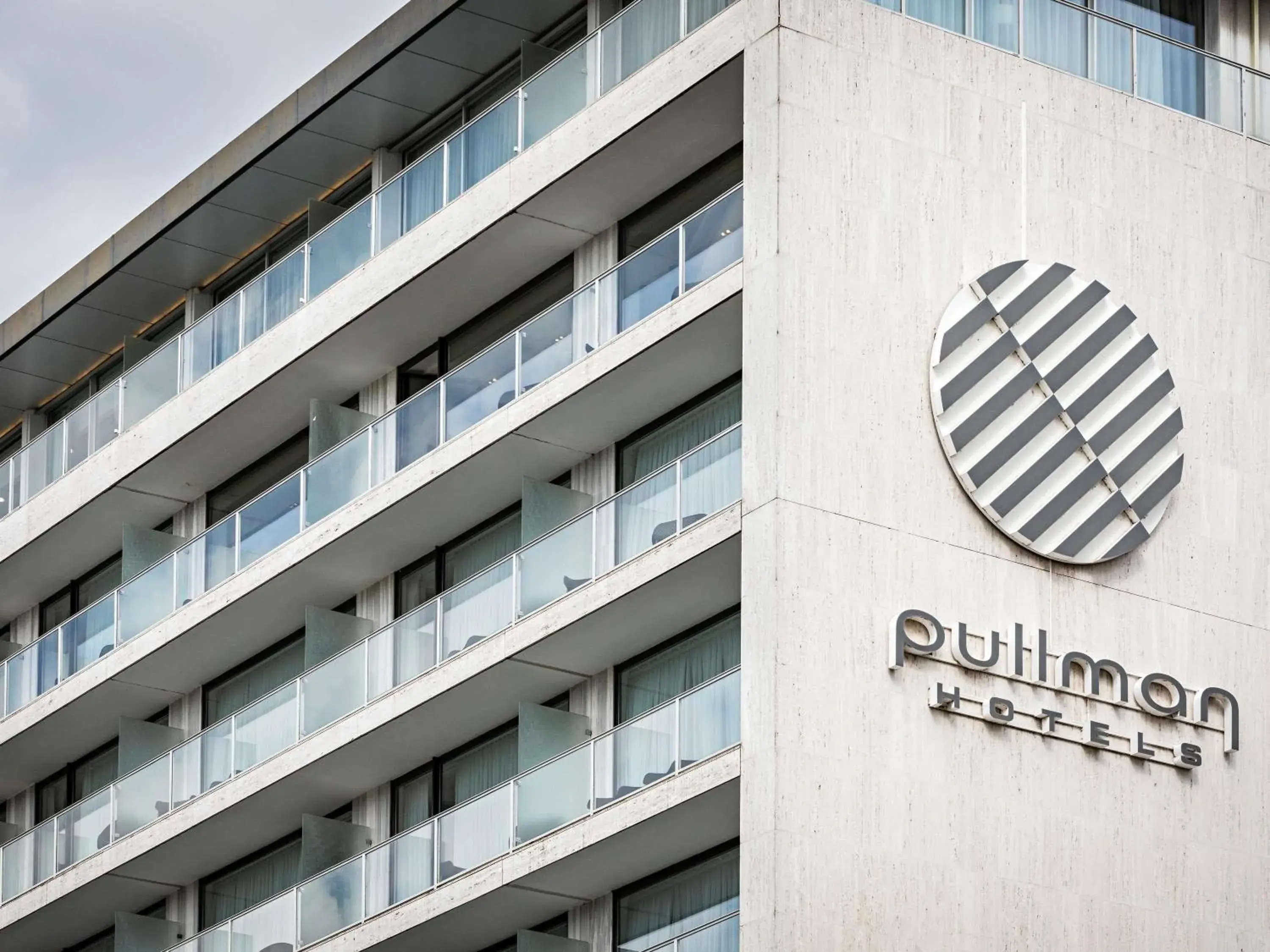 Property building in Pullman Paris Tour Eiffel Property building in Pullman Paris Tour Eiffel