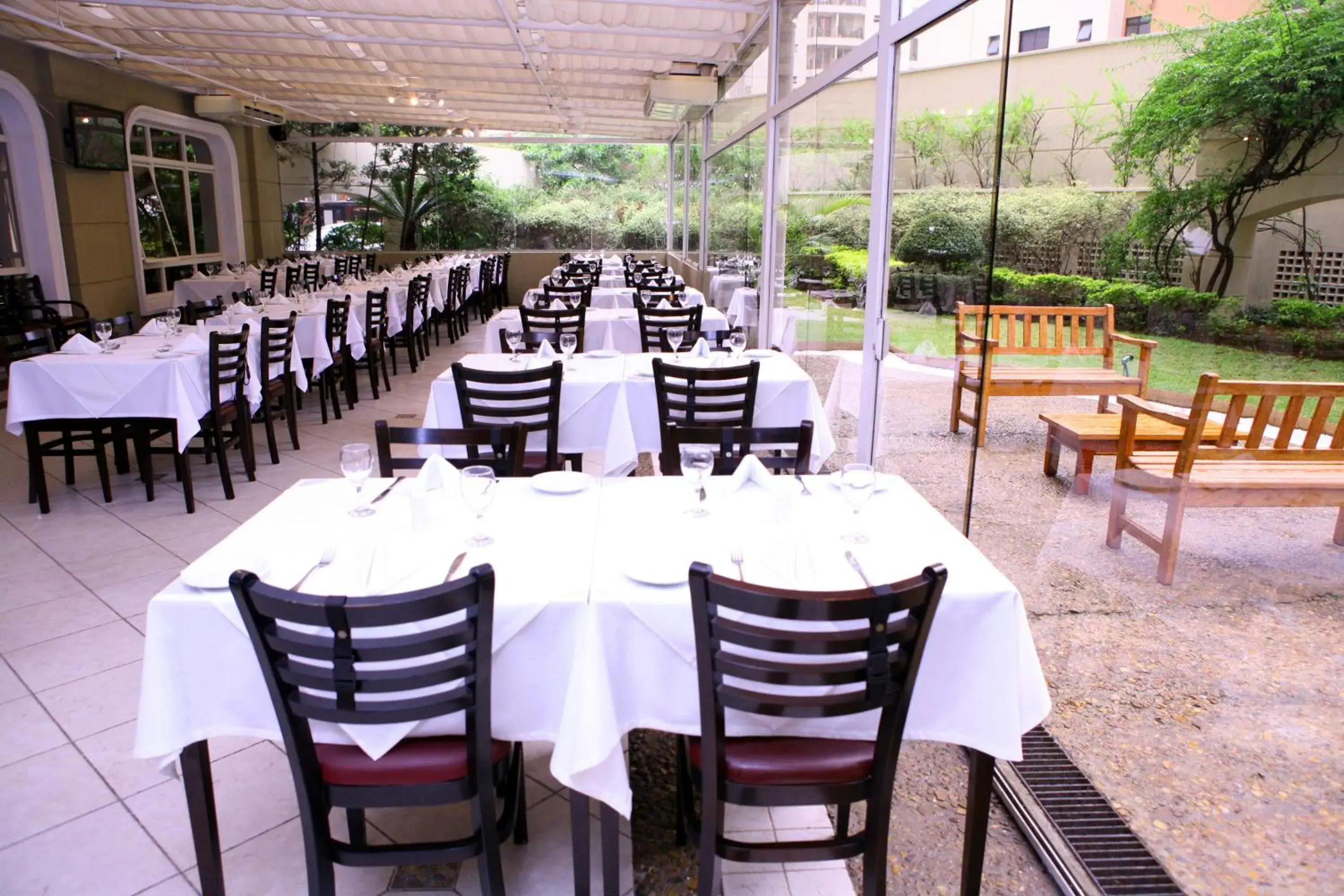 Restaurant/places to eat in The World Hotels - Vila Olímpia Restaurant/places to eat in The World Hotels - Vila Olímpia