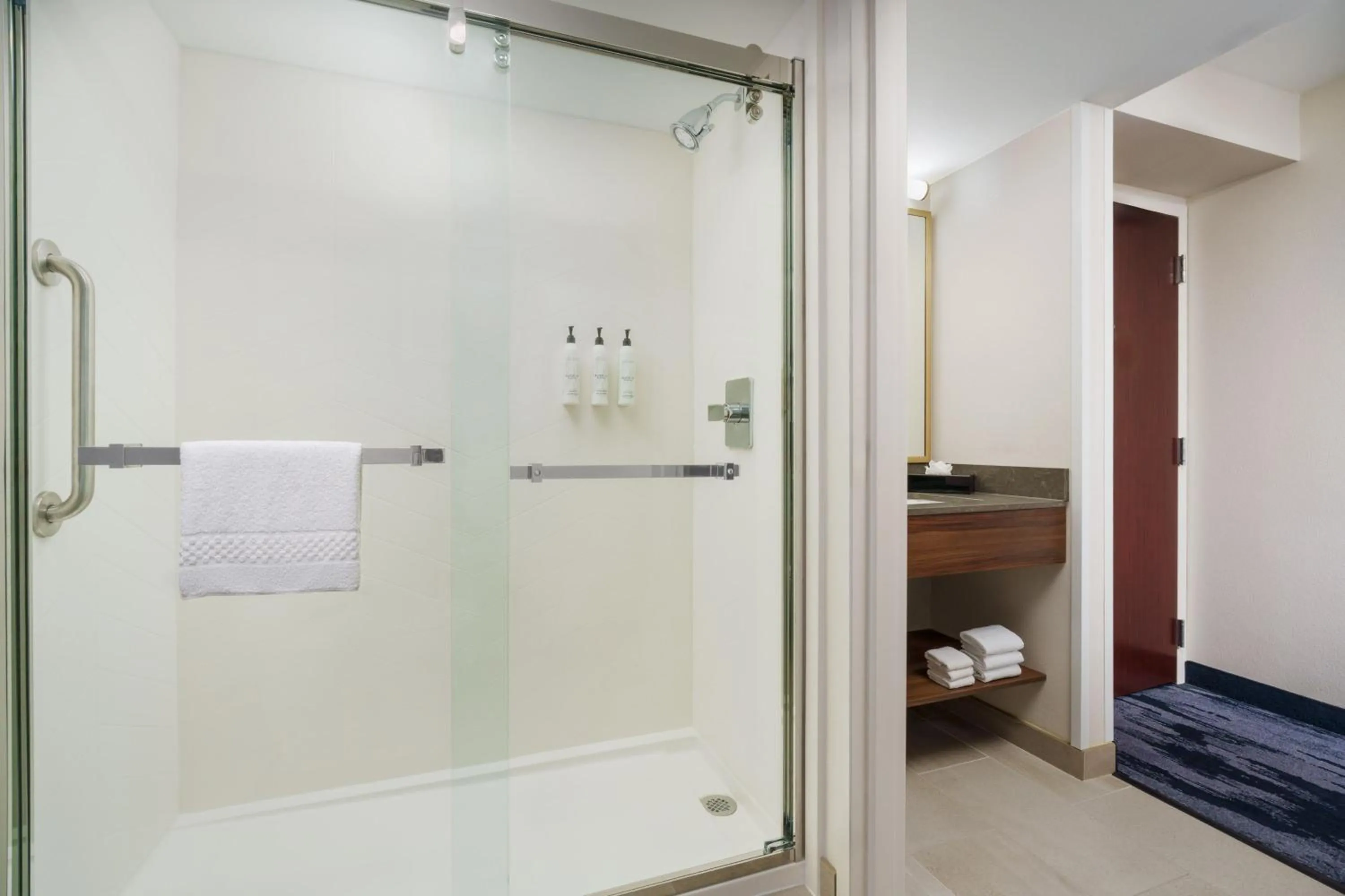 Bathroom in Fairfield Inn Harrisburg Hershey