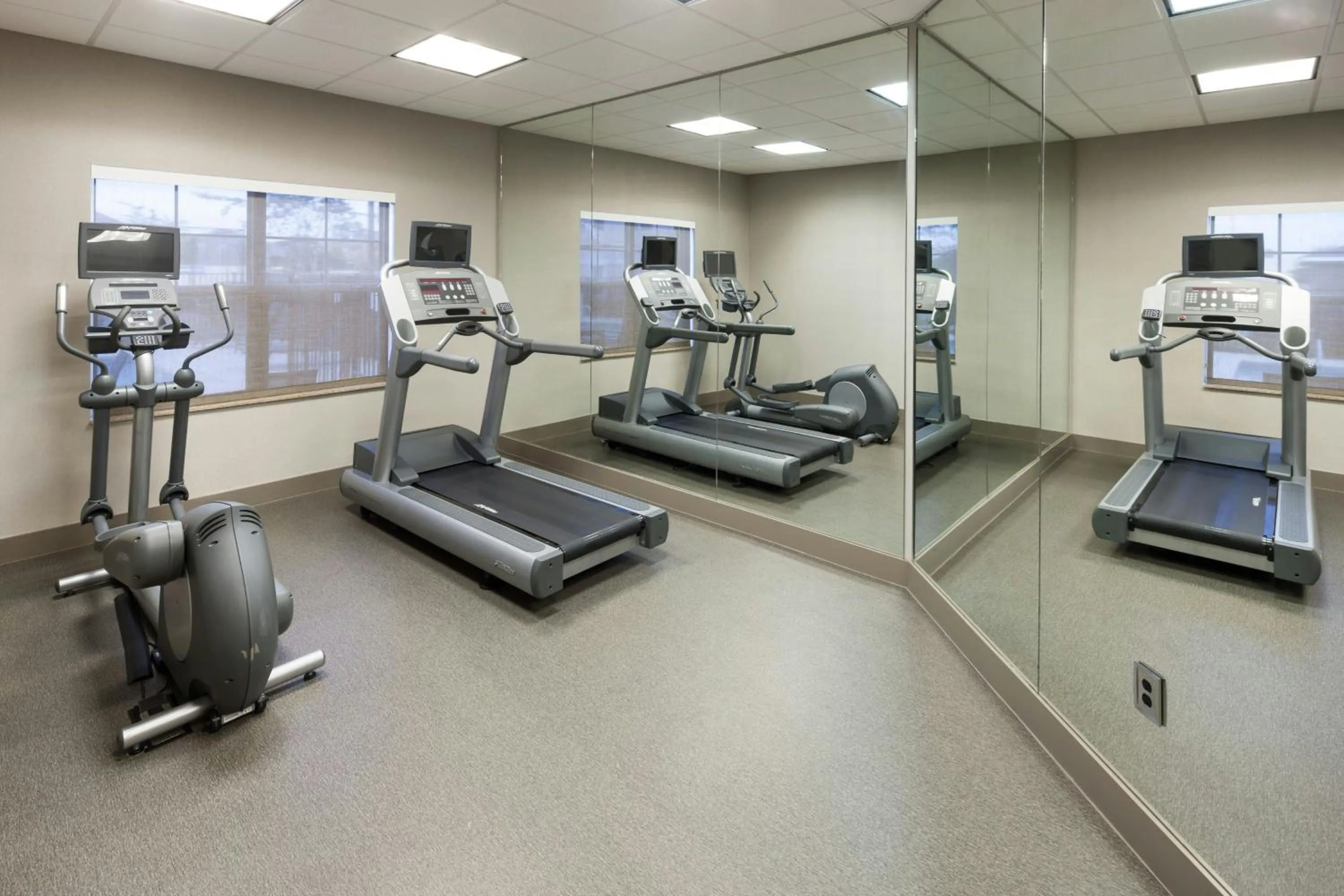 Fitness centre/facilities in Residence Inn by Marriott Hattiesburg