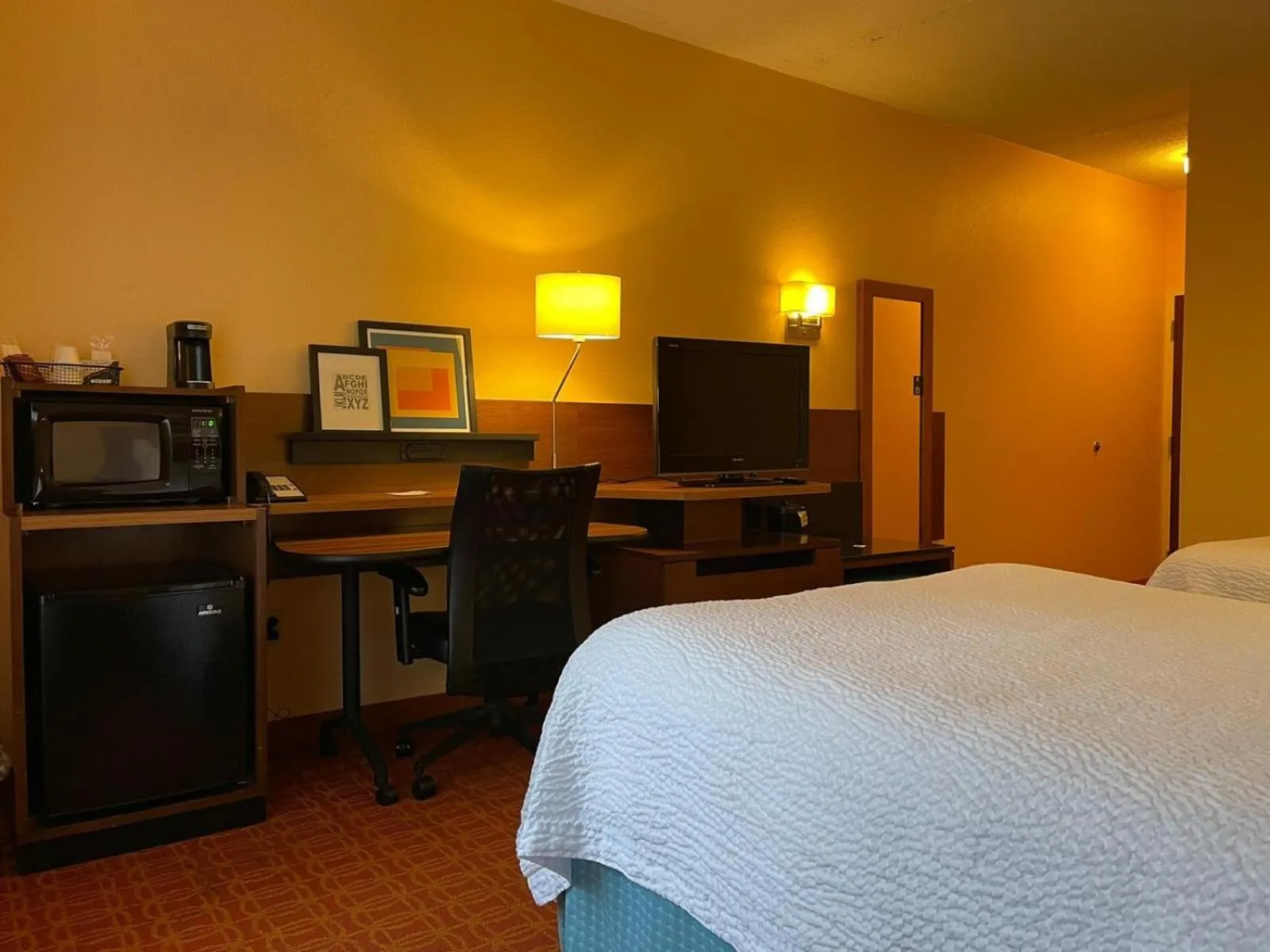 View (from property/room), Bed in Baymont by Wyndham Chambersburg