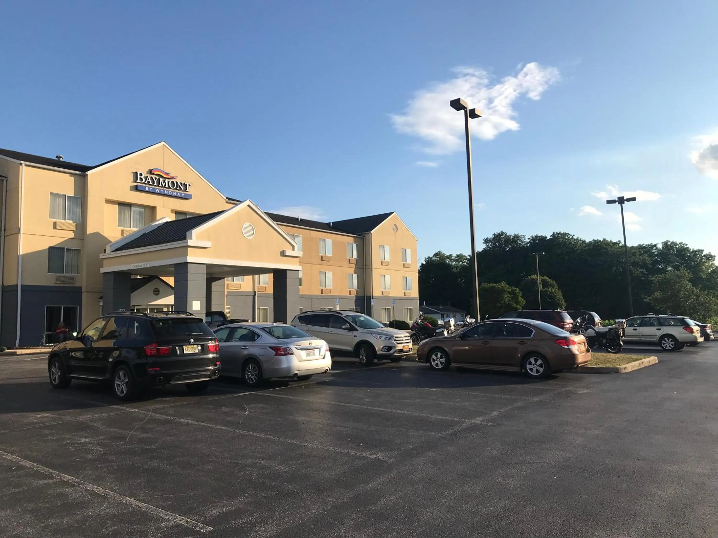 Facade/entrance in Baymont by Wyndham Chambersburg