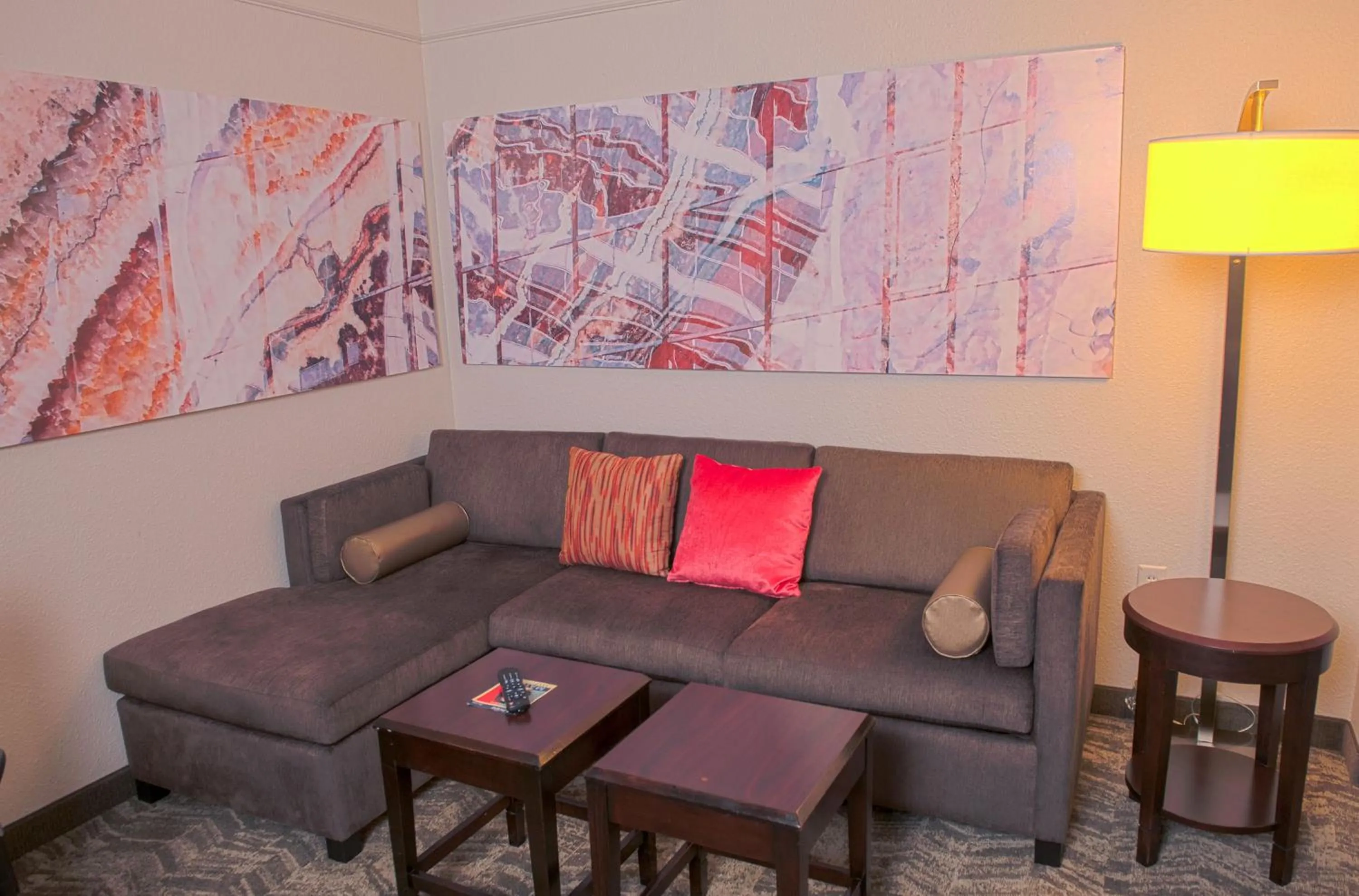 Living room in SpringHill Suites Houston Pearland