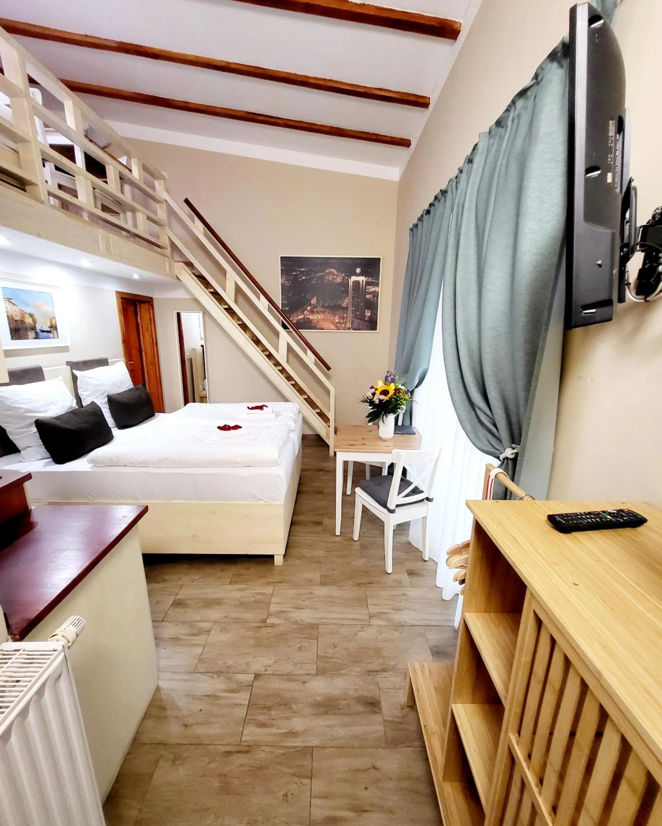 Photo of the whole room, Bed in Marcel Apartments Leipzig