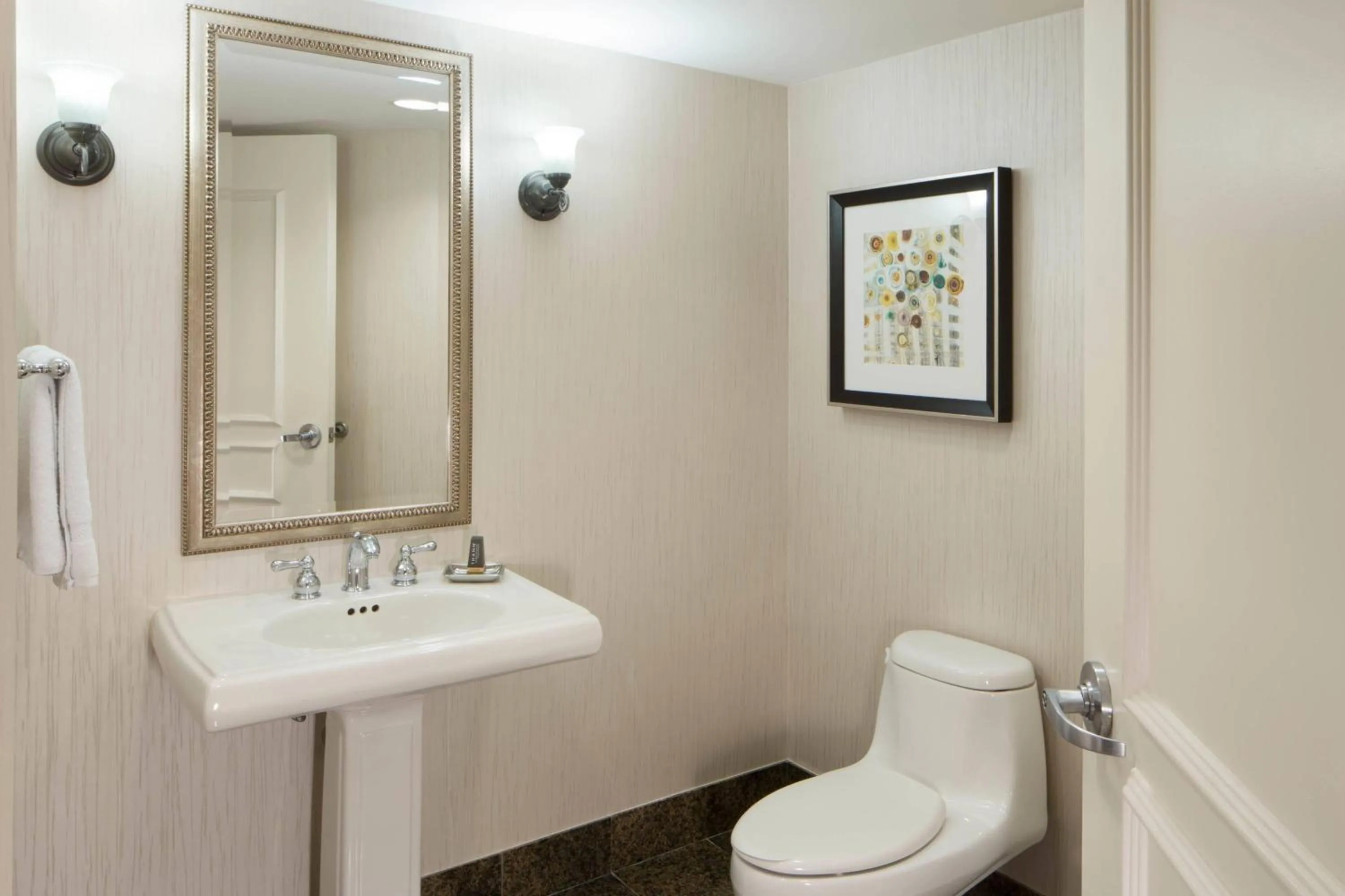 Bathroom in Houston Marriott Sugar Land