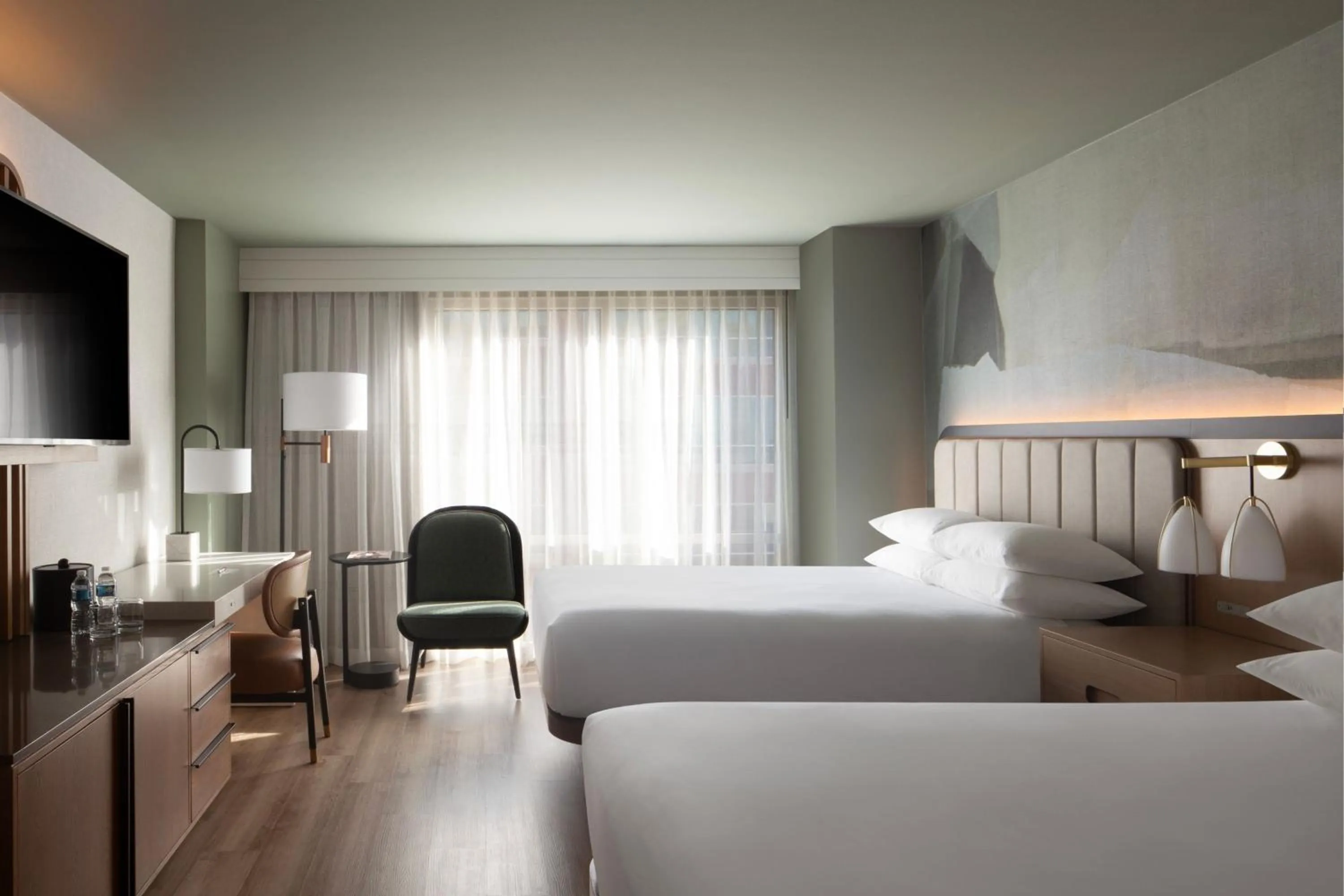 Photo of the whole room, Bed in Houston Marriott Sugar Land