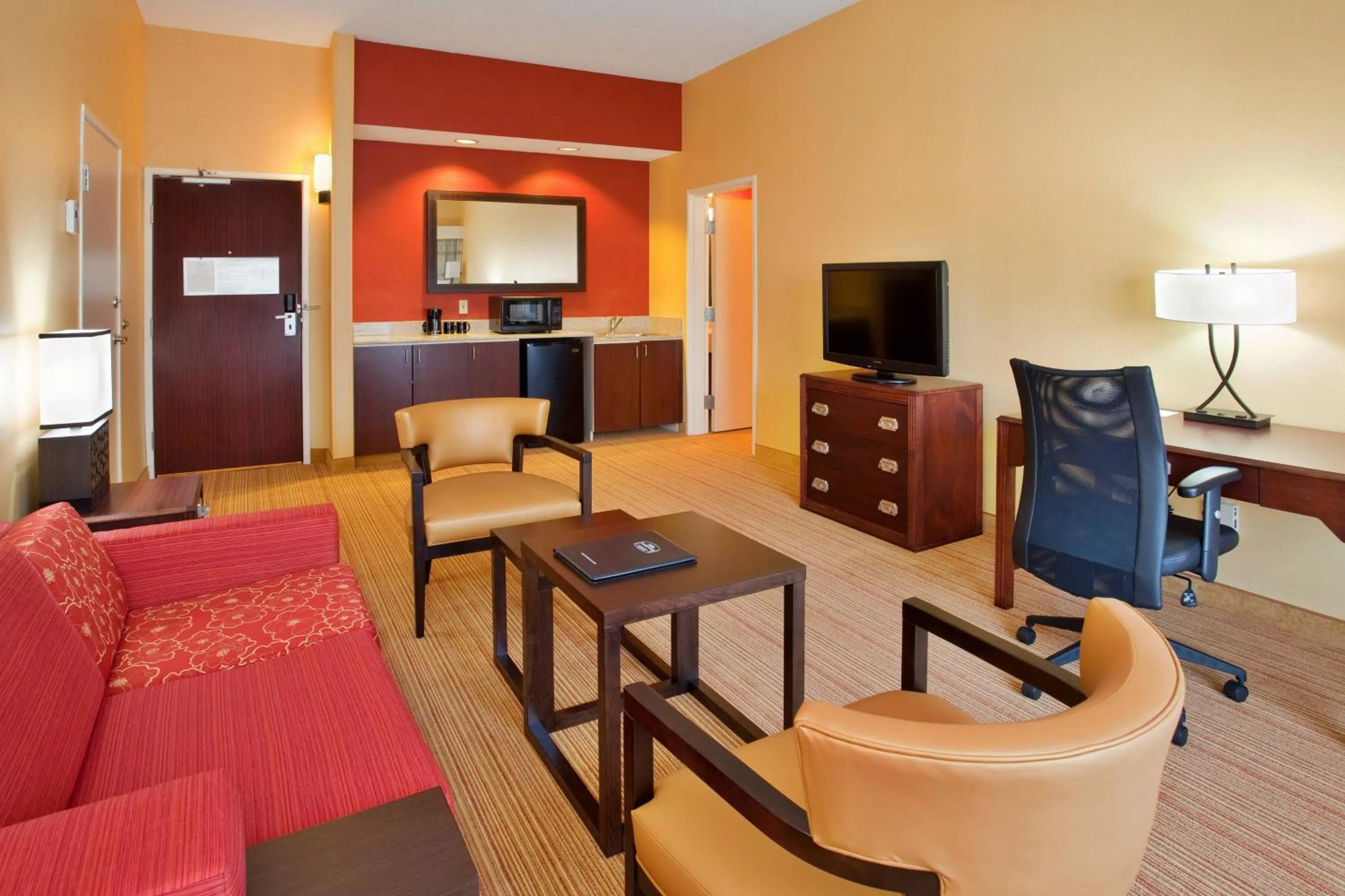 Bedroom in Courtyard Houston Sugar Land/Stafford